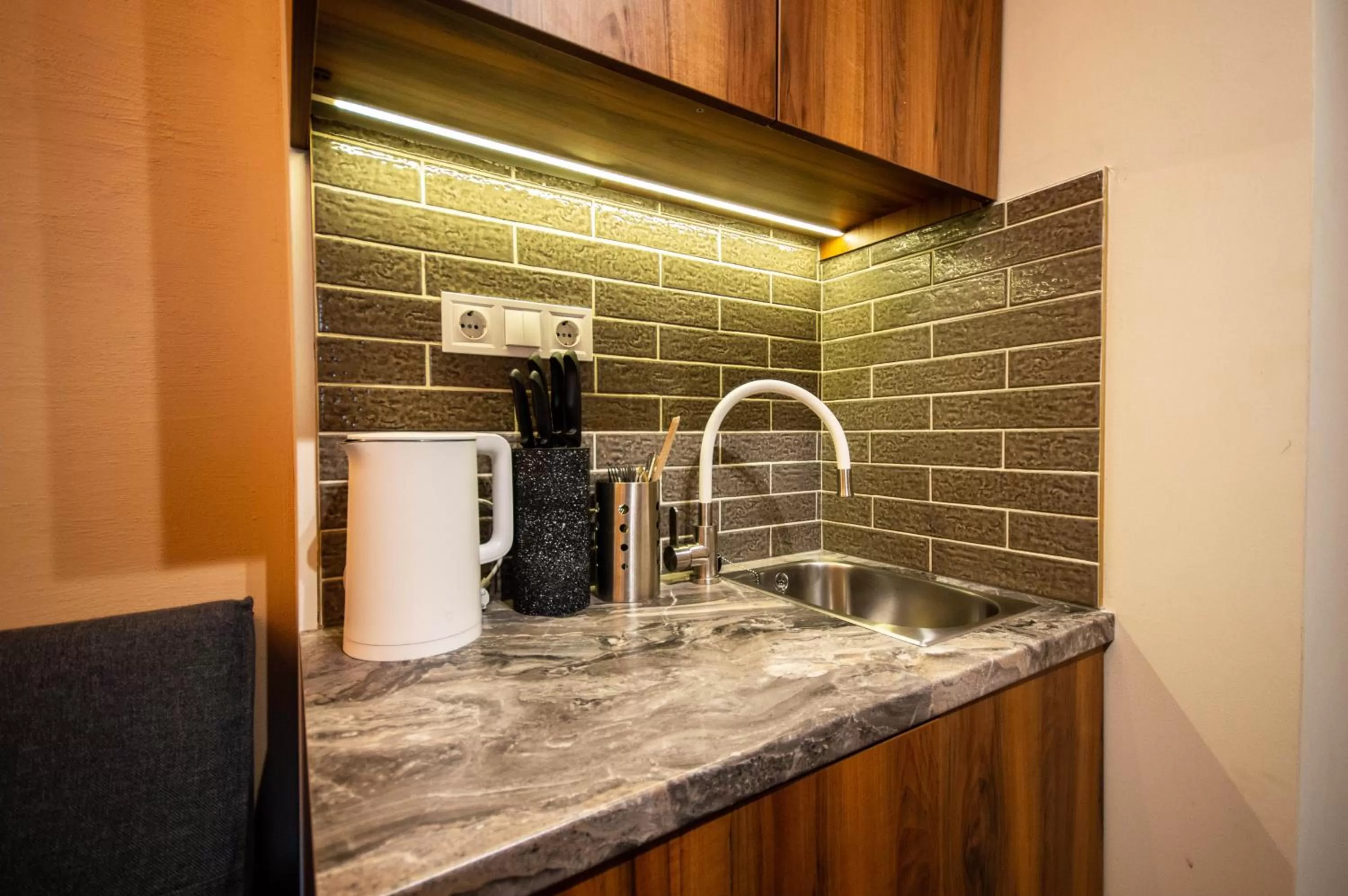 Coffee/tea facilities in Kyiv Panorama Apartments near Gulliver