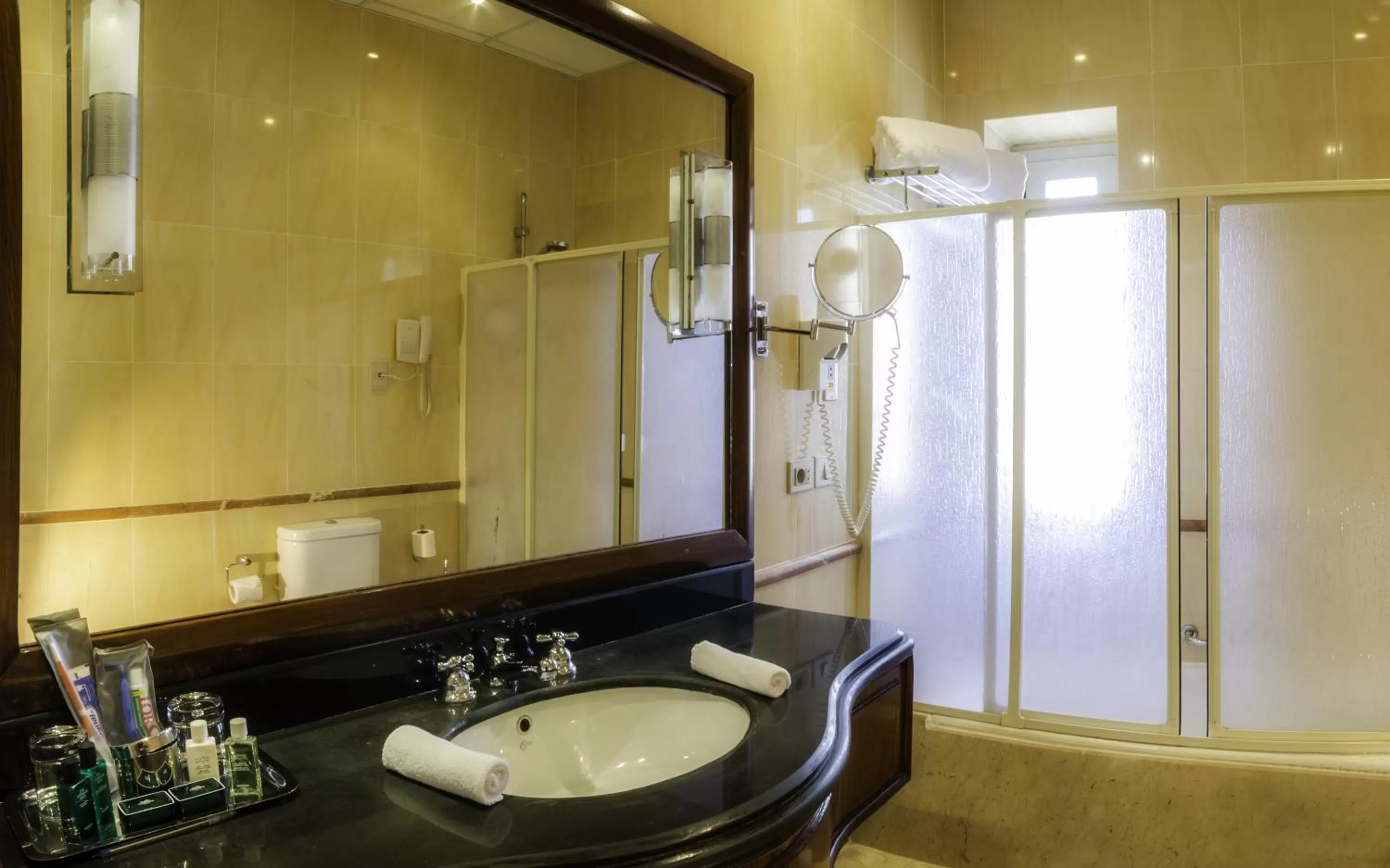 Bathroom in Steigenberger Cecil Hotel Alexandria