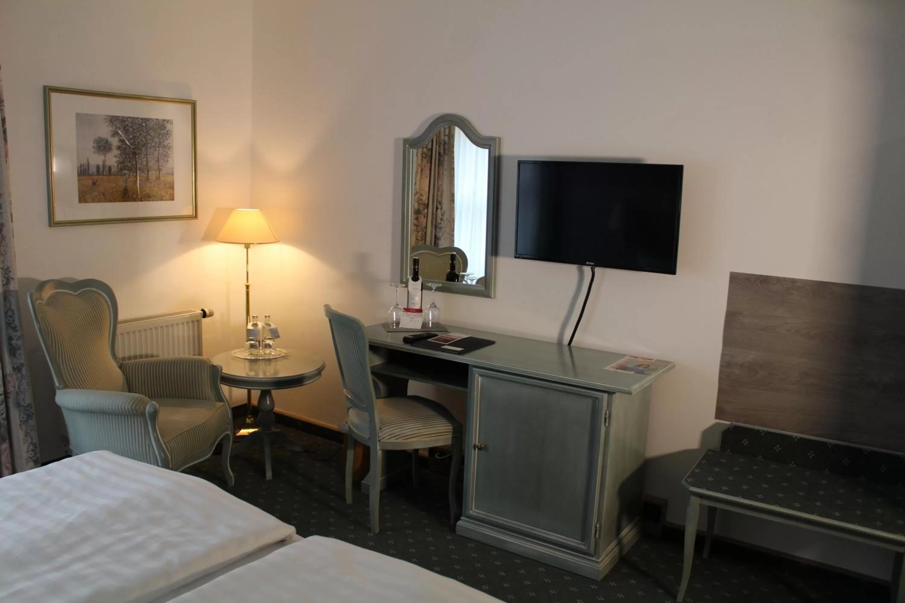 Economy Doppelzimmer mit eingeschränkter Aussicht in Hotel Residenz Bad Frankenhausen
