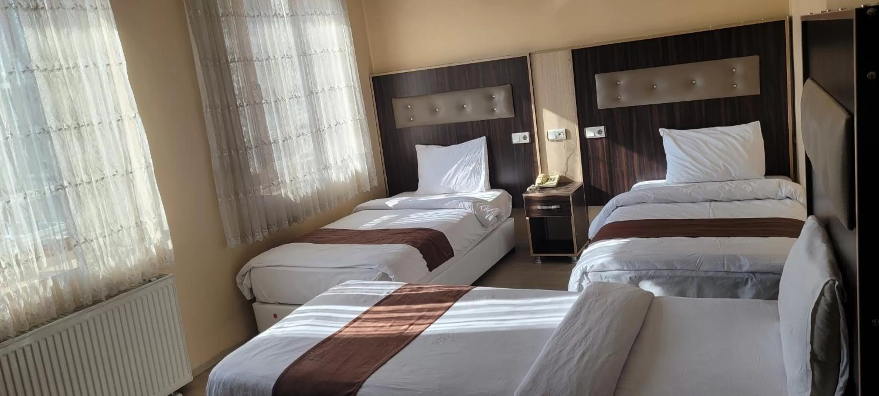 Bed in Güngören Hotel