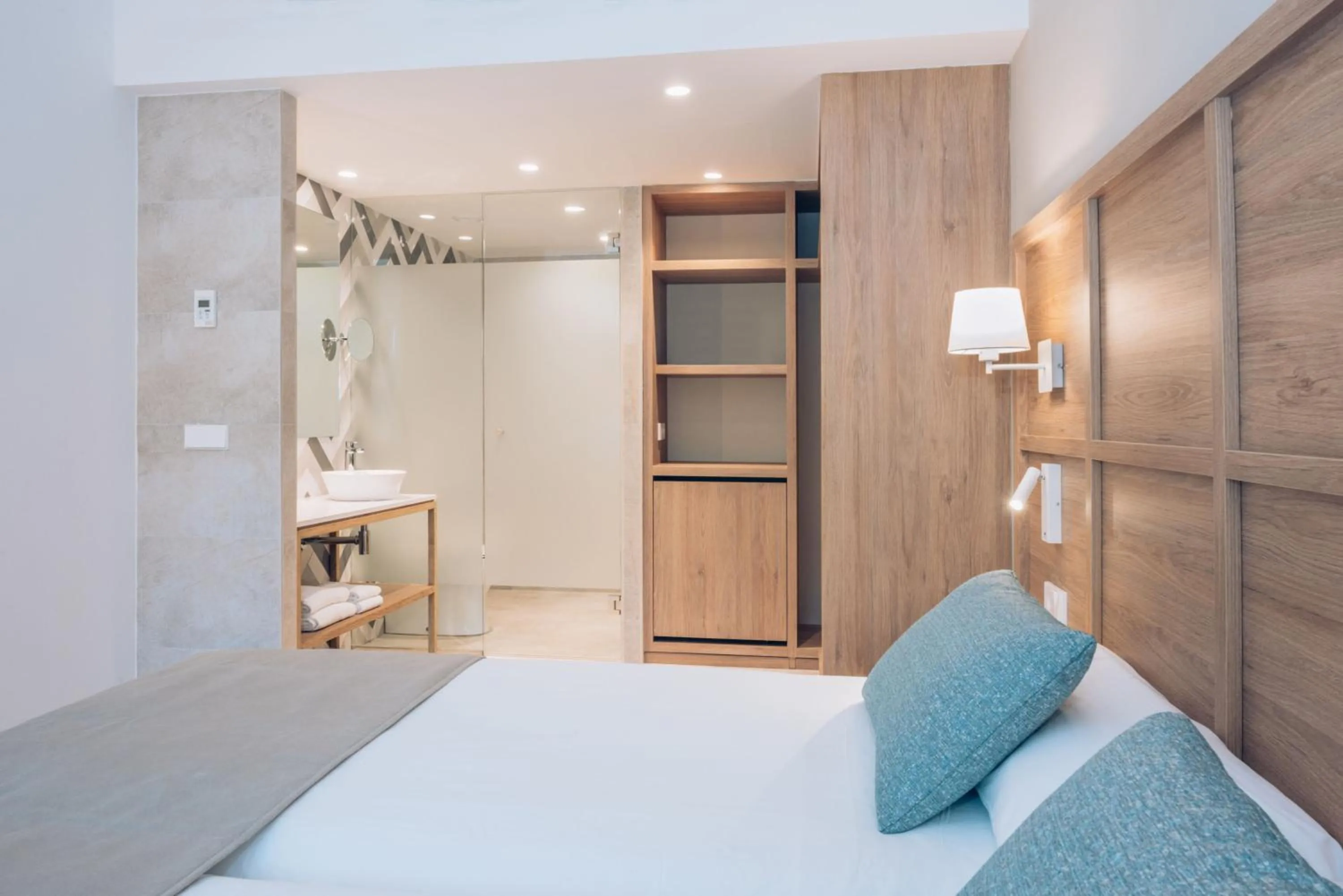 Bedroom, Bed in Iberostar Waves Cala Domingos All Inclusive