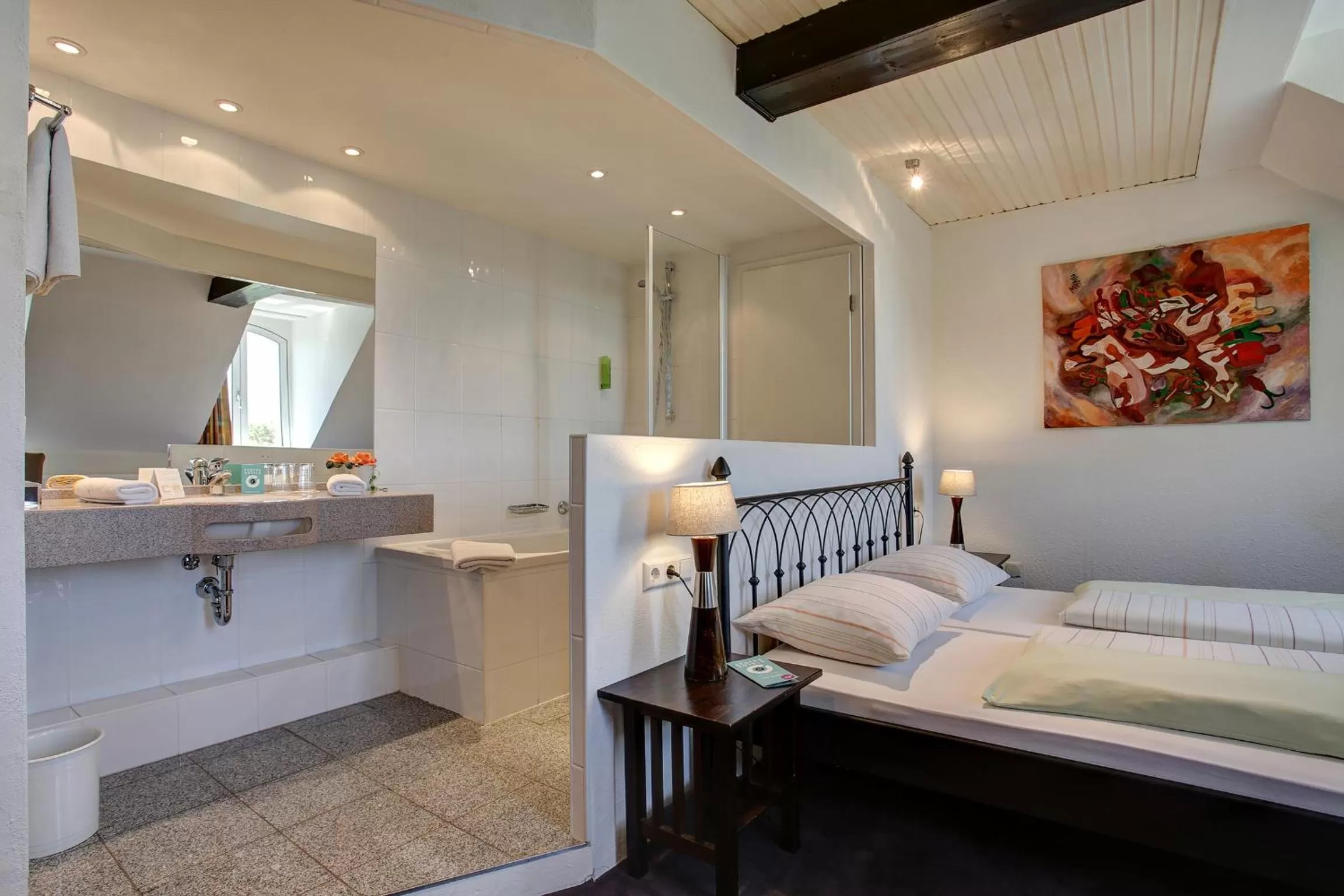 Photo of the whole room, Bed in Trip Inn Hotel Blankenburg