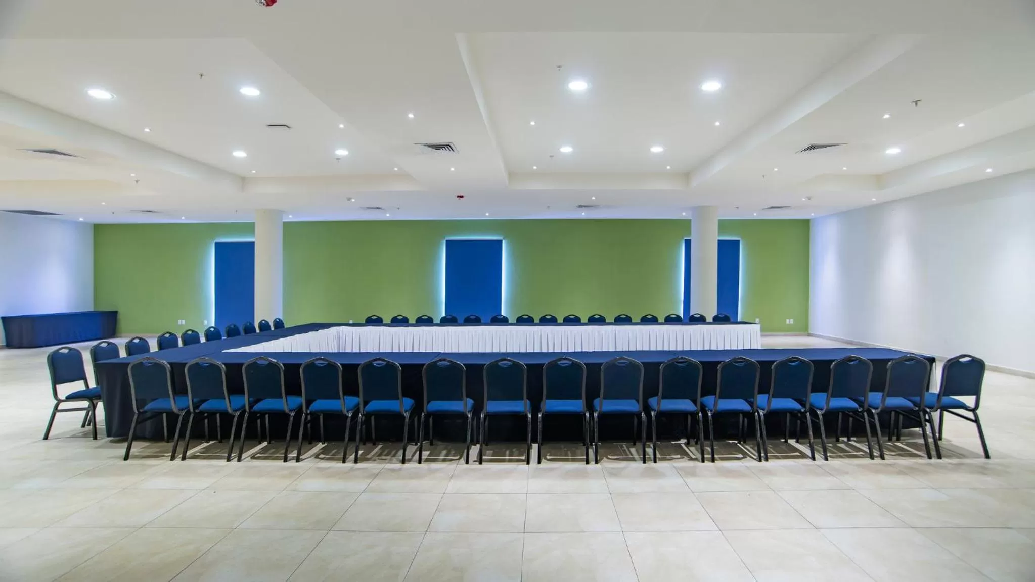 Meeting/conference room in Holiday Inn Express Xalapa by IHG