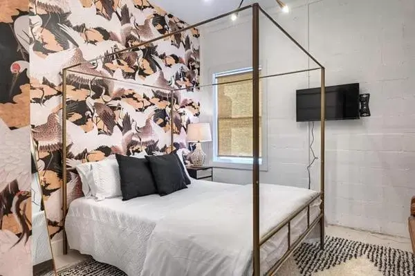 Bed in THe Oleander Hotel Room Number 4 Bed in THe Oleander Hotel Room Number 4