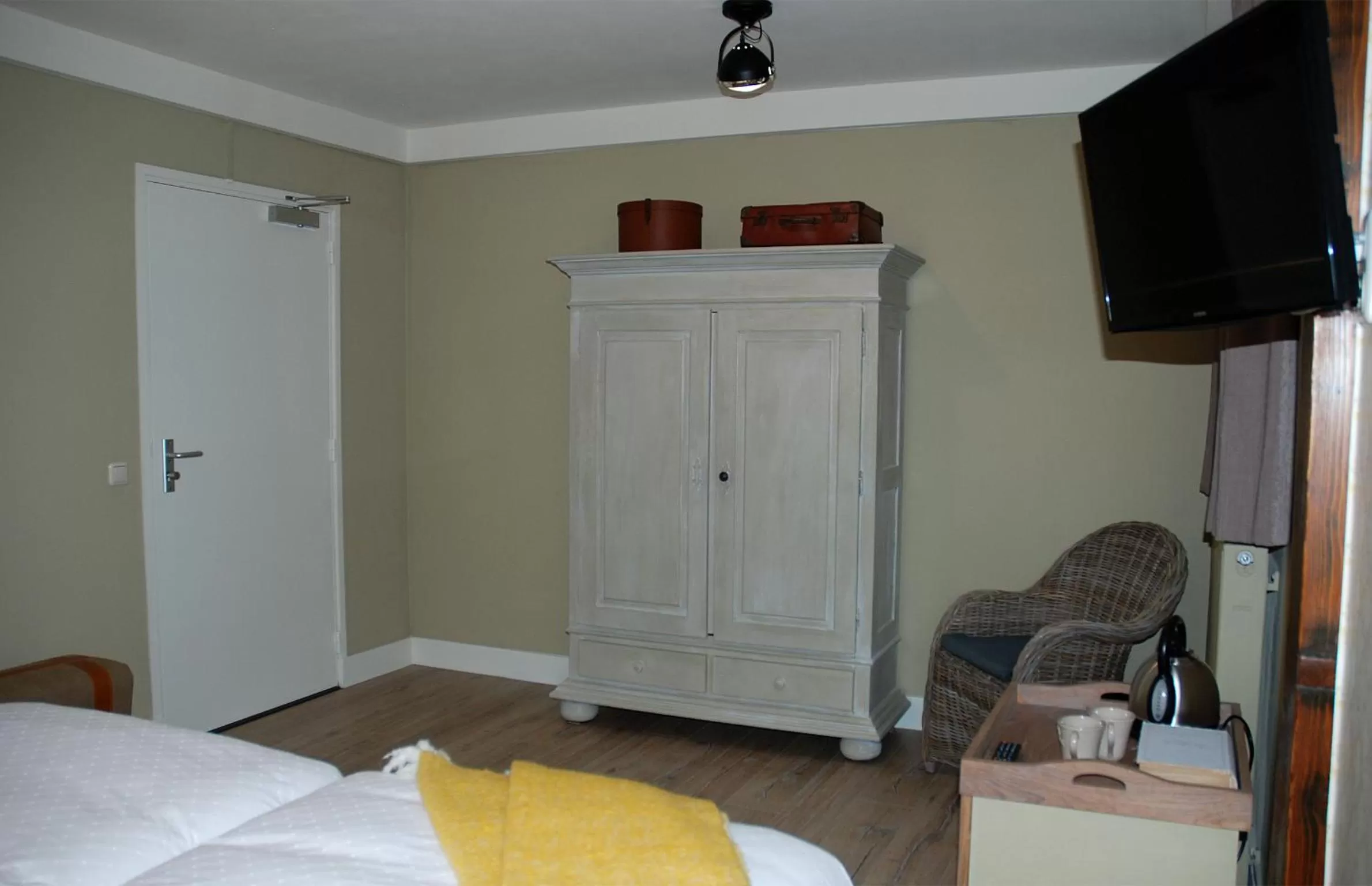 Photo of the whole room, TV/Entertainment Center in Bed en Breakfast VerdeSud