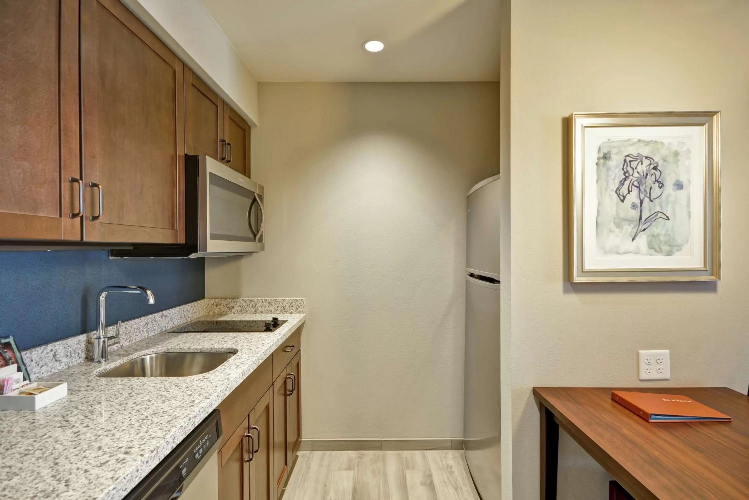One-Bedroom Queen Suite with Two Queen Beds Hearing Accessible - Non-Smoking in Homewood Suites By Hilton Phoenix Tempe Asu Area