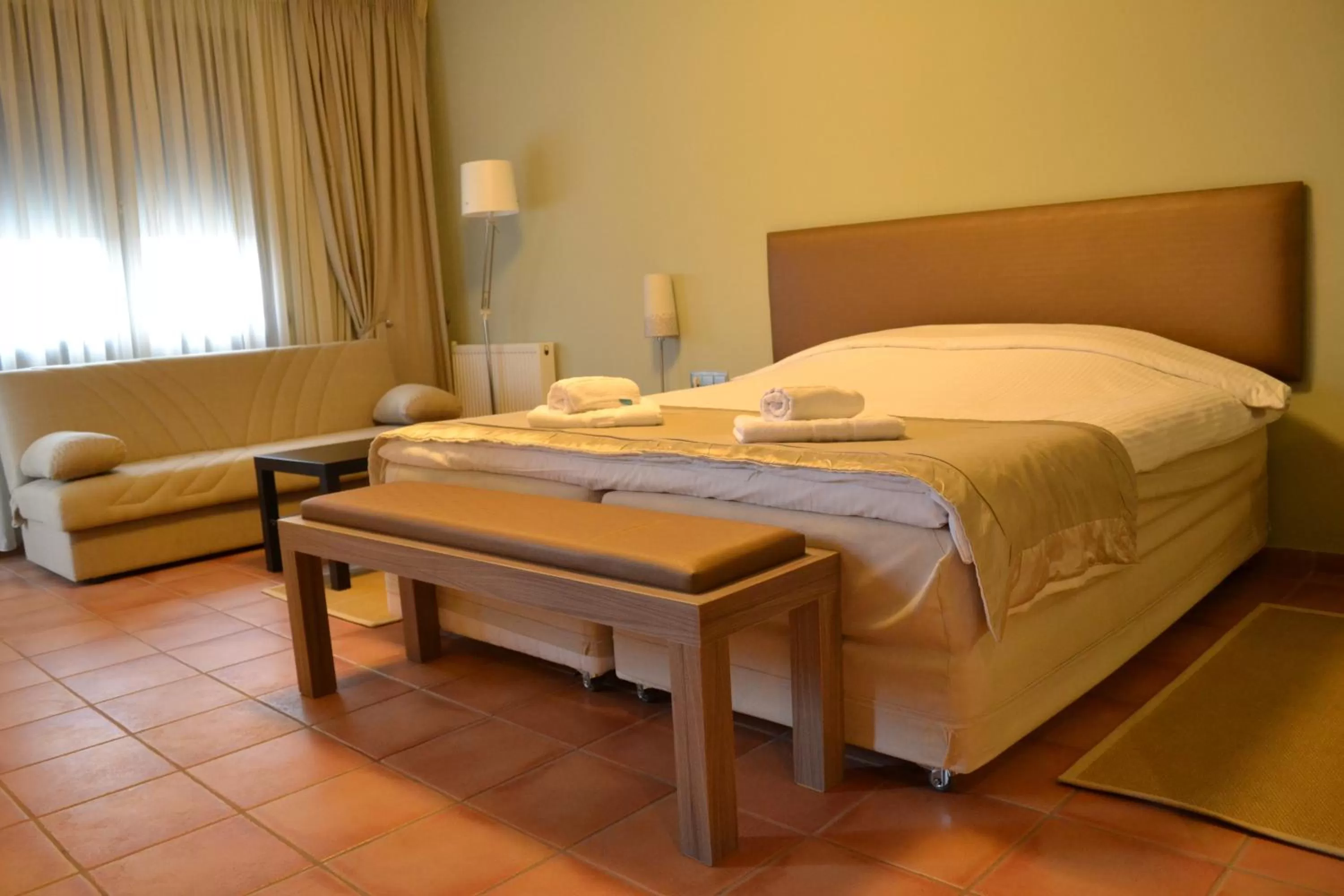 Bed in Ellopia Point Hotel