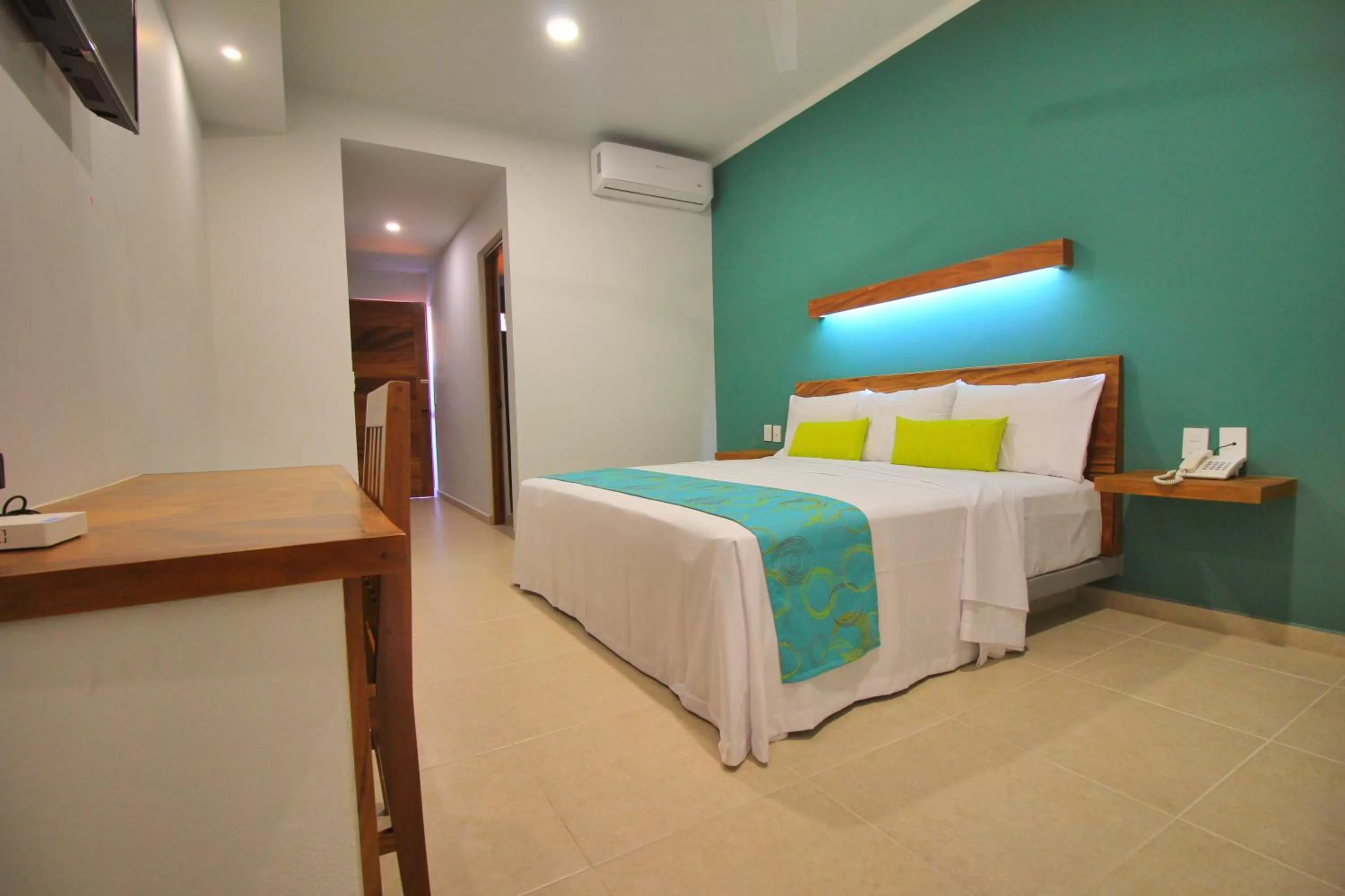 Bed in Punta Zicatela Hotel - Adults Only