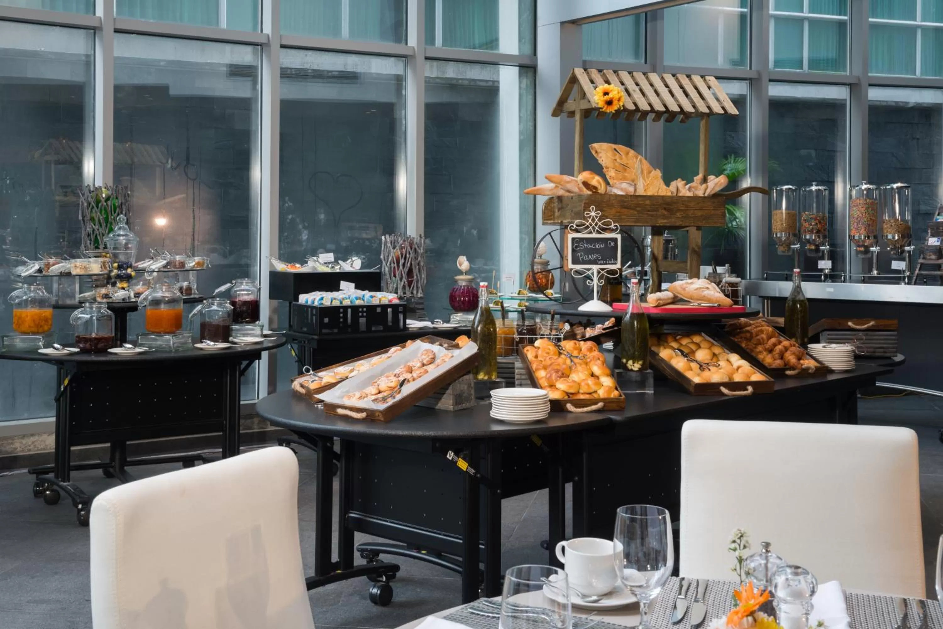 Restaurant/places to eat in Hotel Las Americas Golden Tower Panamá