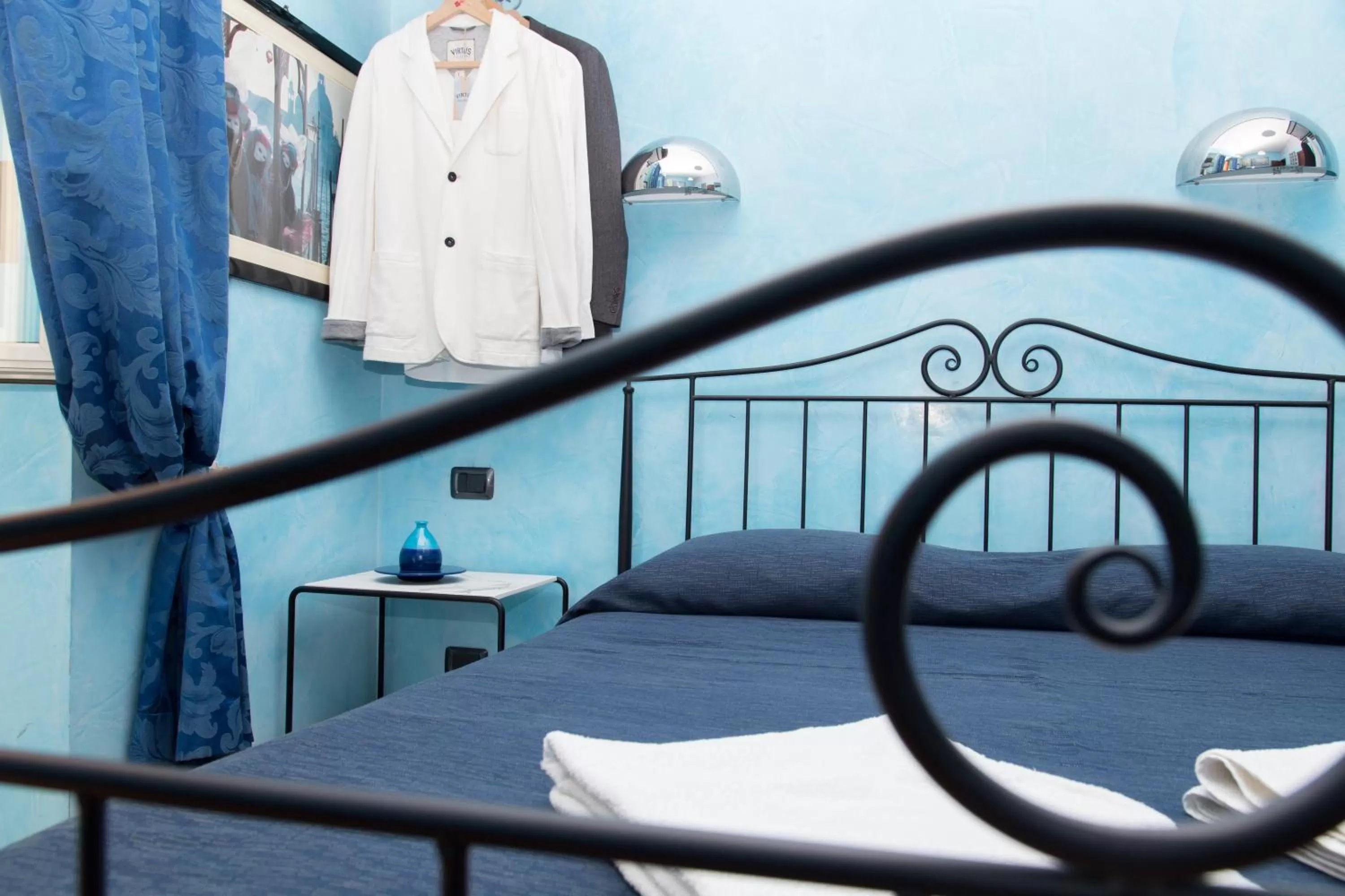 Bed in DomusAmor Colosseo