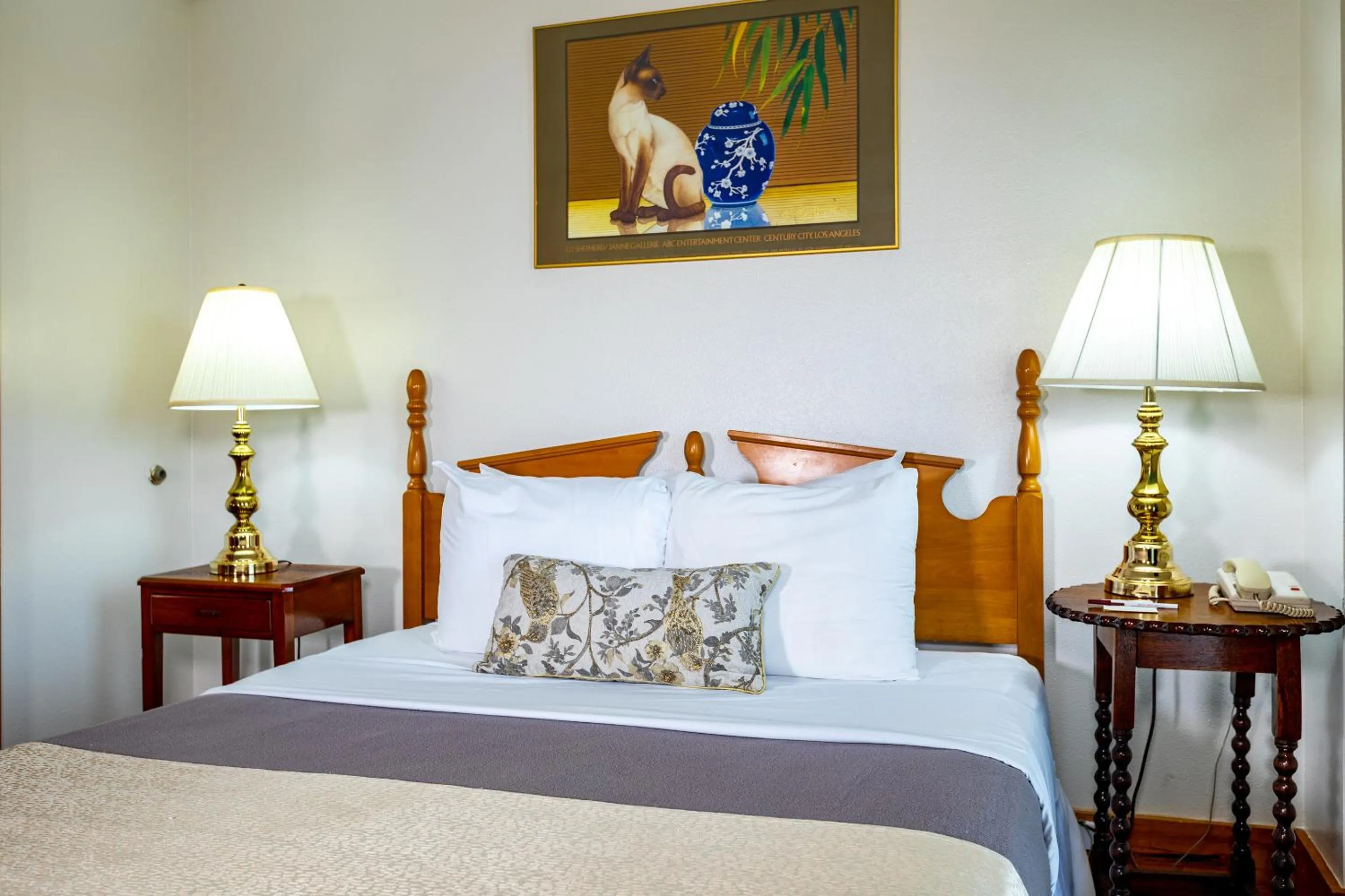 Bedroom, Bed in Hotel de la Monnaie, French Quarter