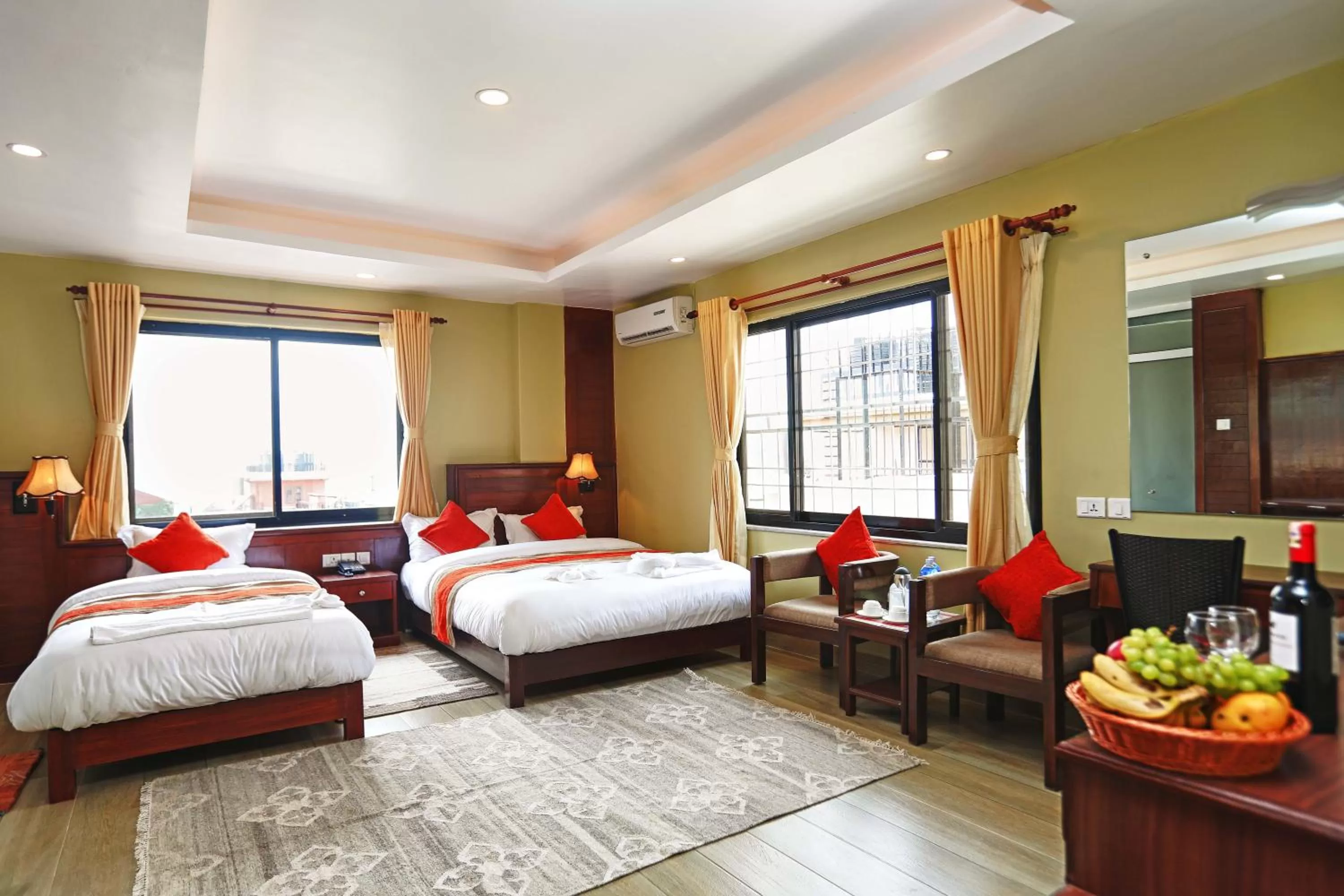 Photo of the whole room in Hotel The Clock