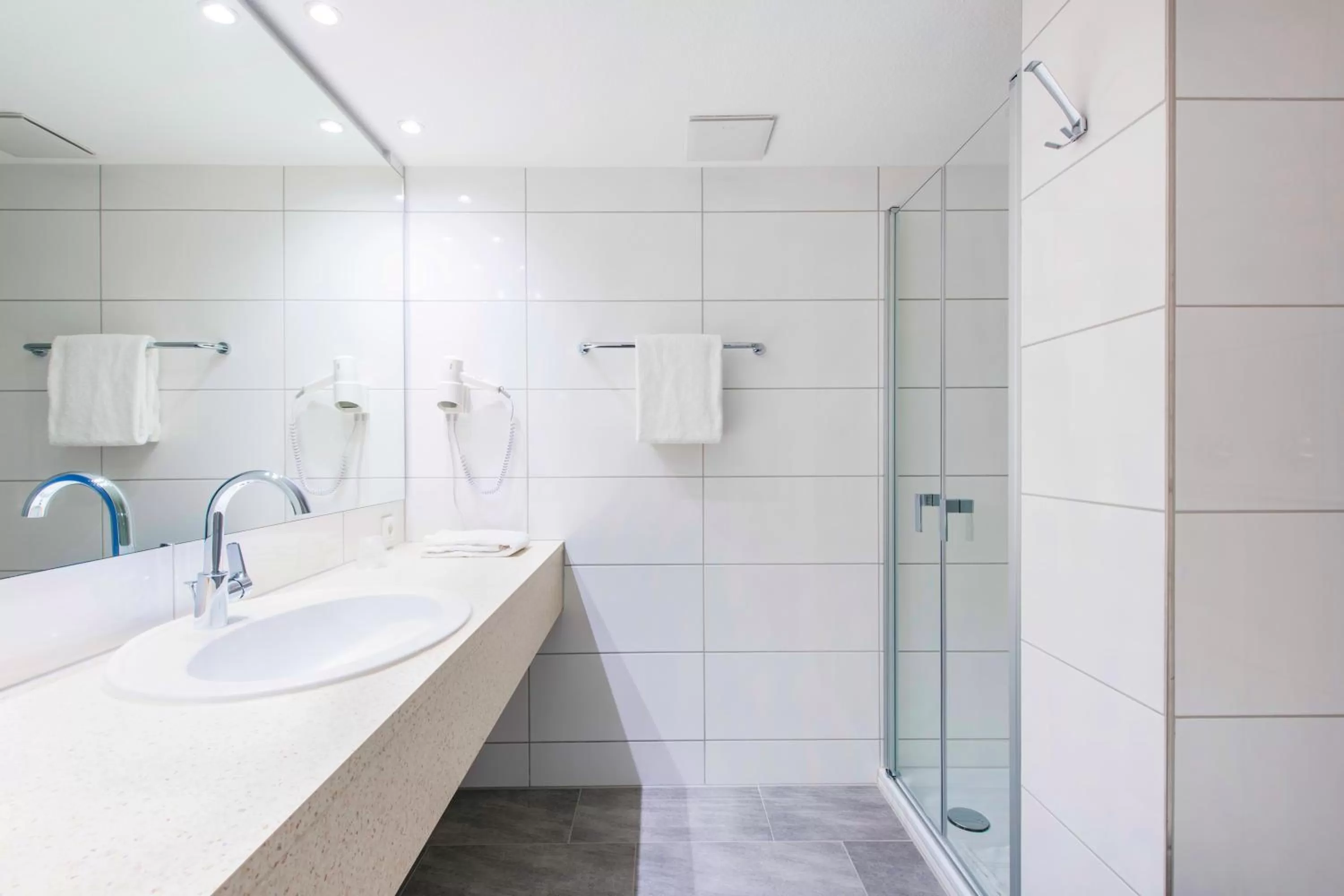 Shower in IDINGSHOF Hotel & Restaurant