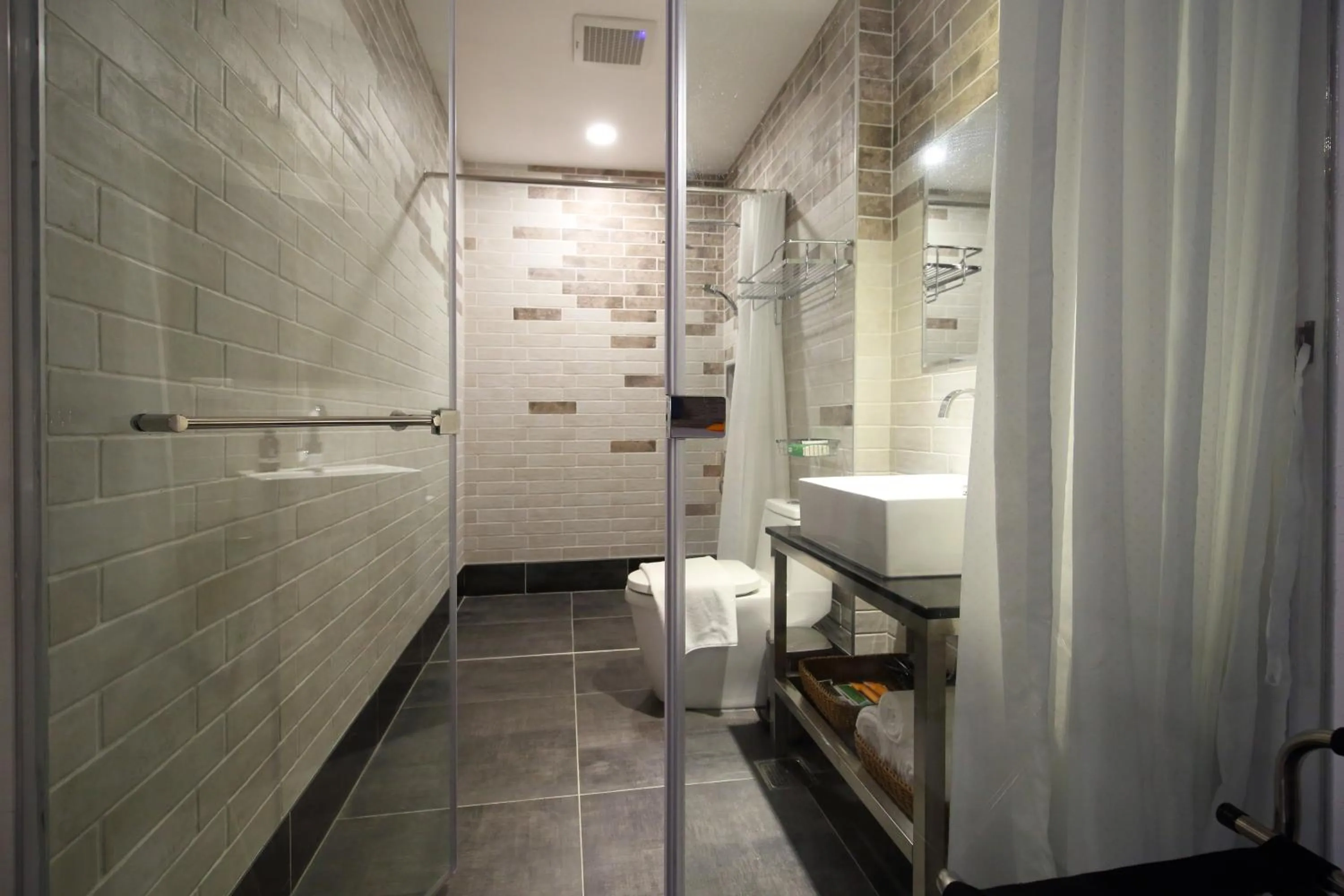 指南針民宿2178 & 工殿民宿2182