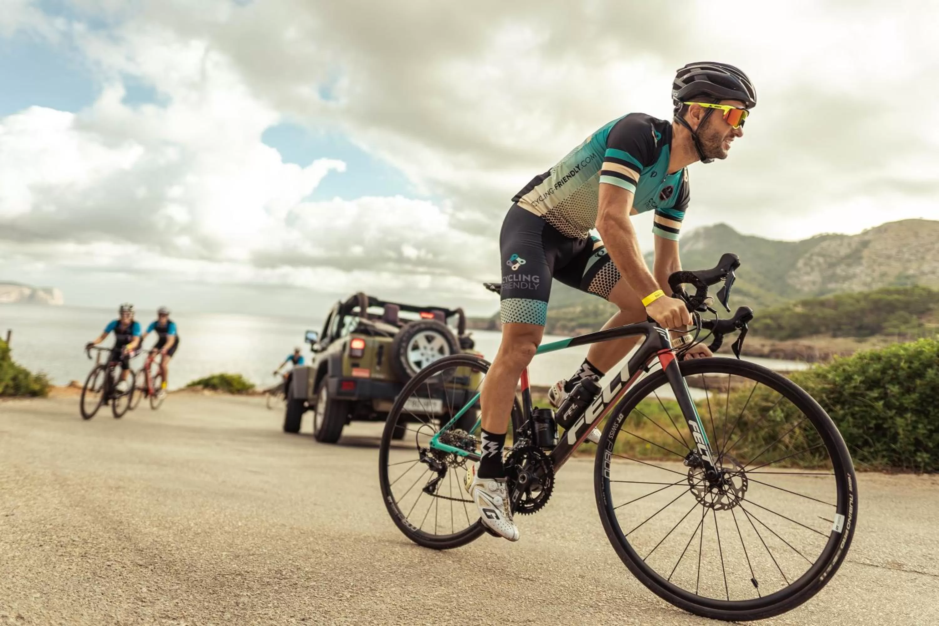 Cycling in Hotel Torá
