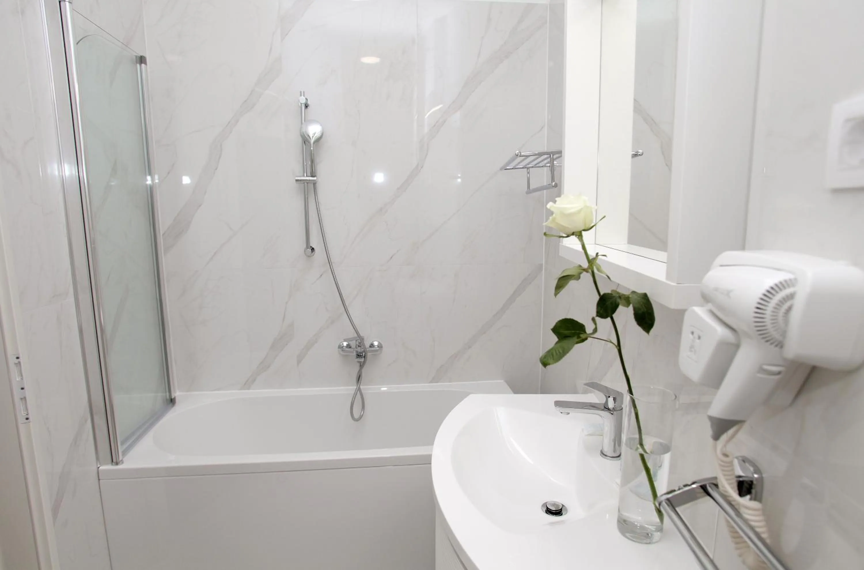 Bathroom in Hotel Bellevue Trogir