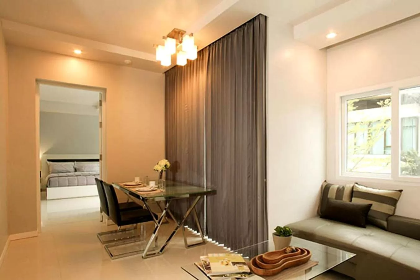 Dining area, Bed in The Sriracha Residence