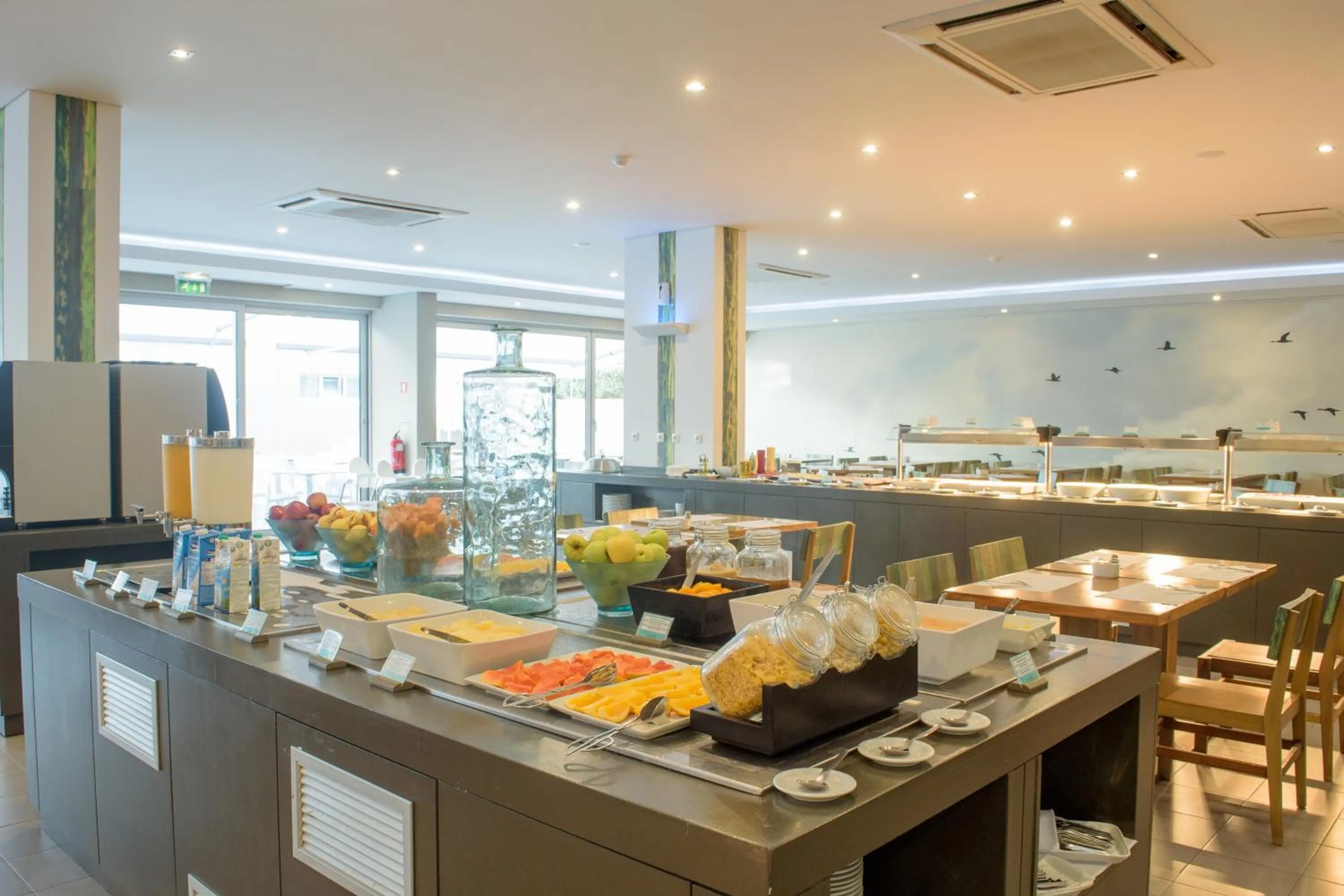 Restaurant/places to eat in Oasis Salinas Sea