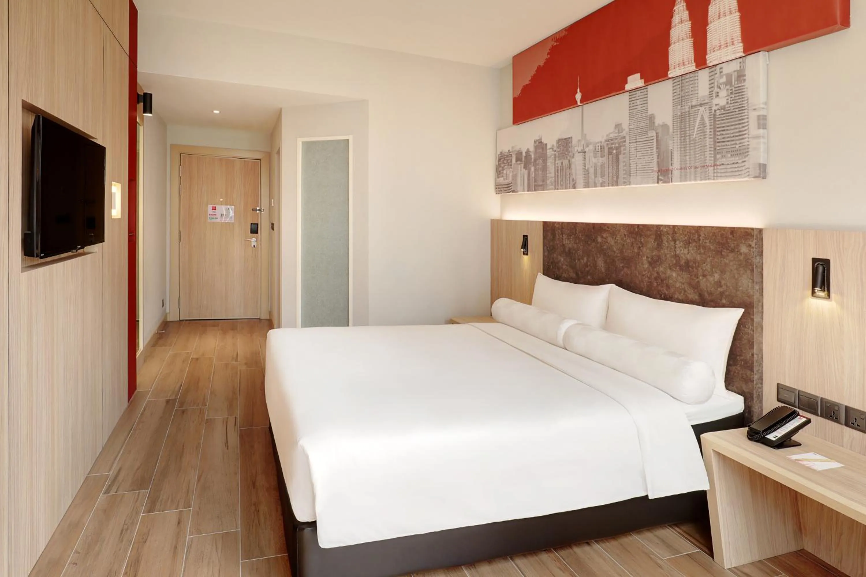 Photo of the whole room, Bed in ibis Kuala Lumpur City Centre