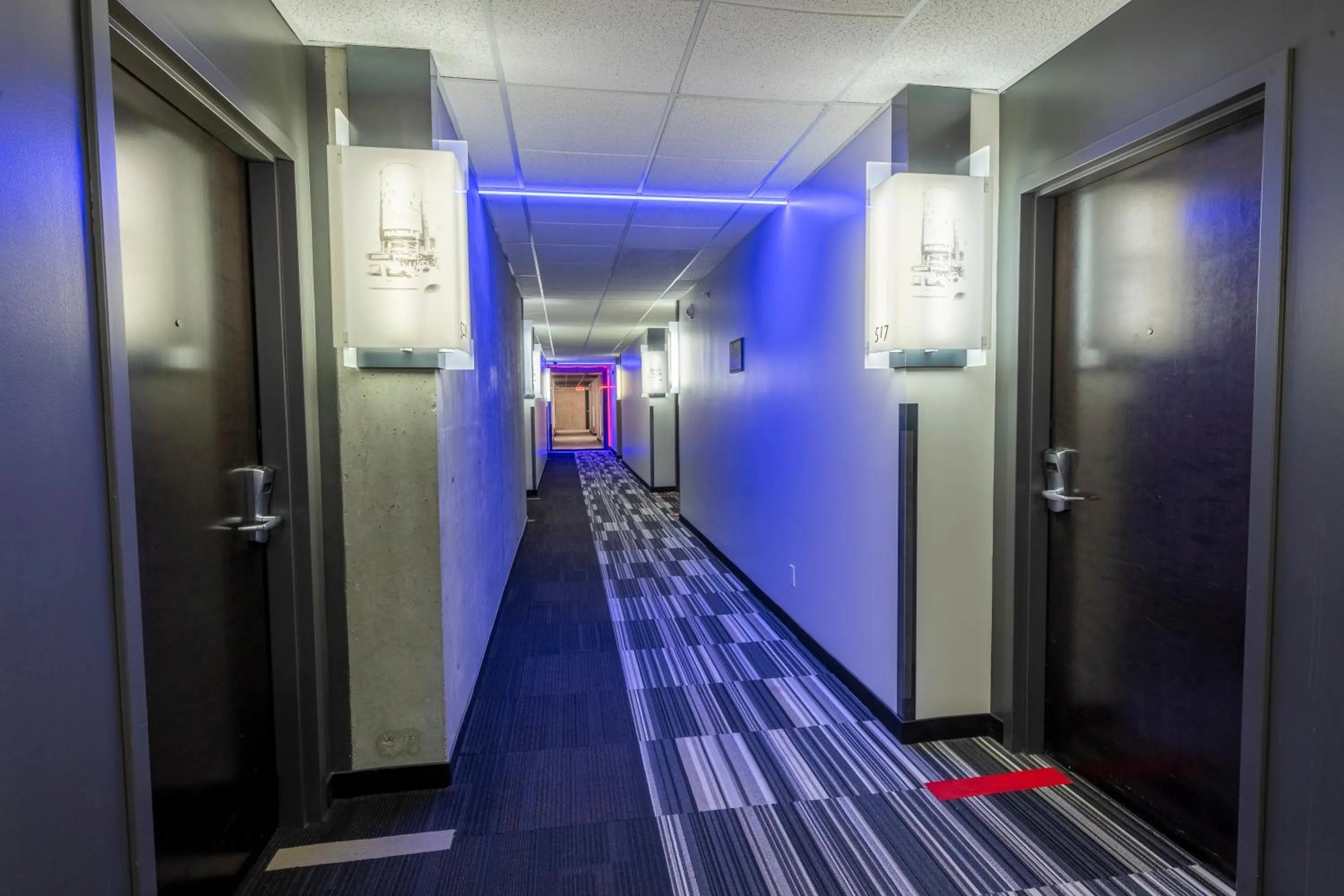 Property building in Grand Times Hotel – Aeroport de Quebec