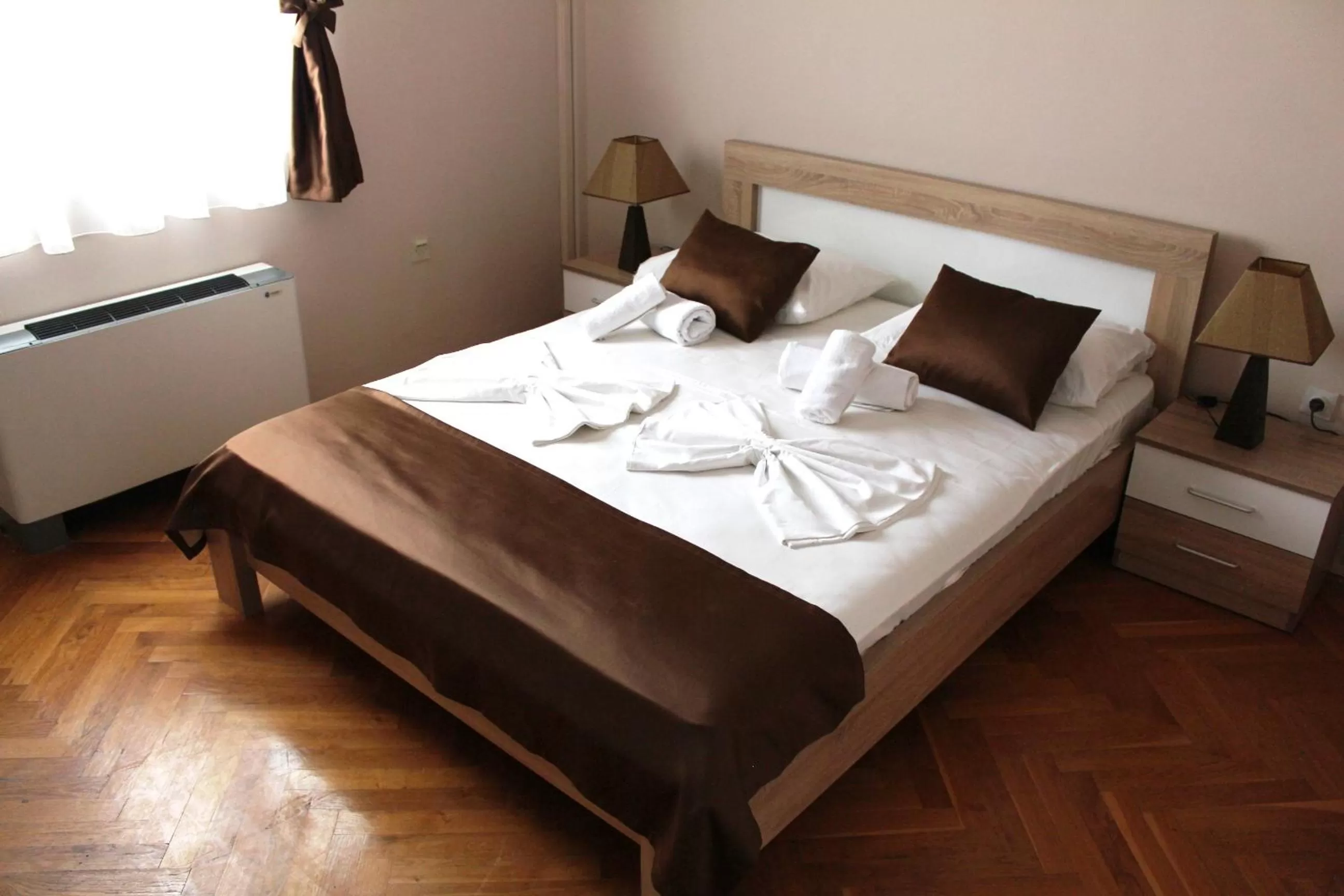 Bed in Hotel Crnogorska Kuća