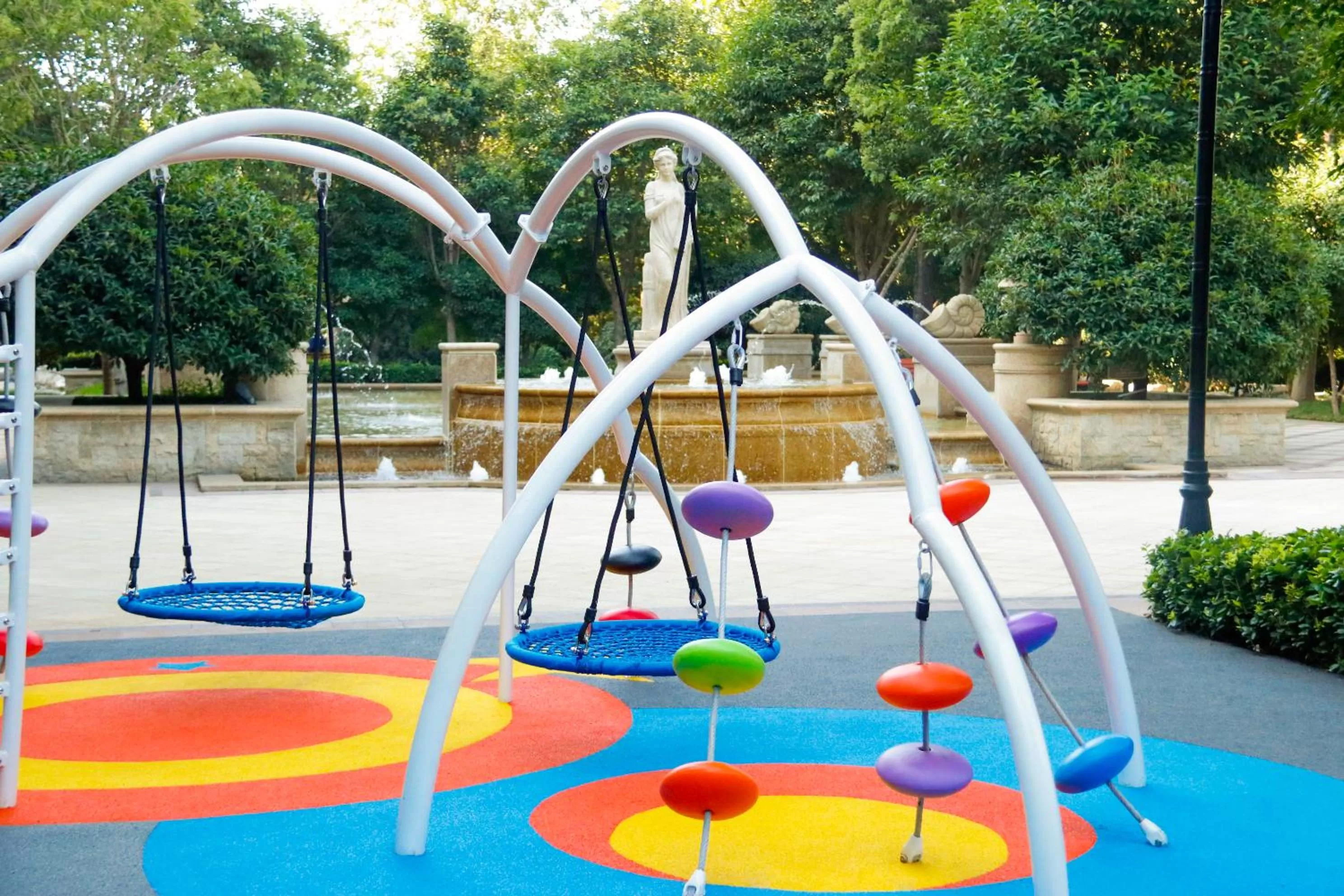 Children play ground in Wyndham Qingdao l Free Fixed-Time Shuttle Service Between Hotel and Airport & North Railway Station l Outdoor Children's Amusement Park l 1-Hour Play Snooker or Table Tennis