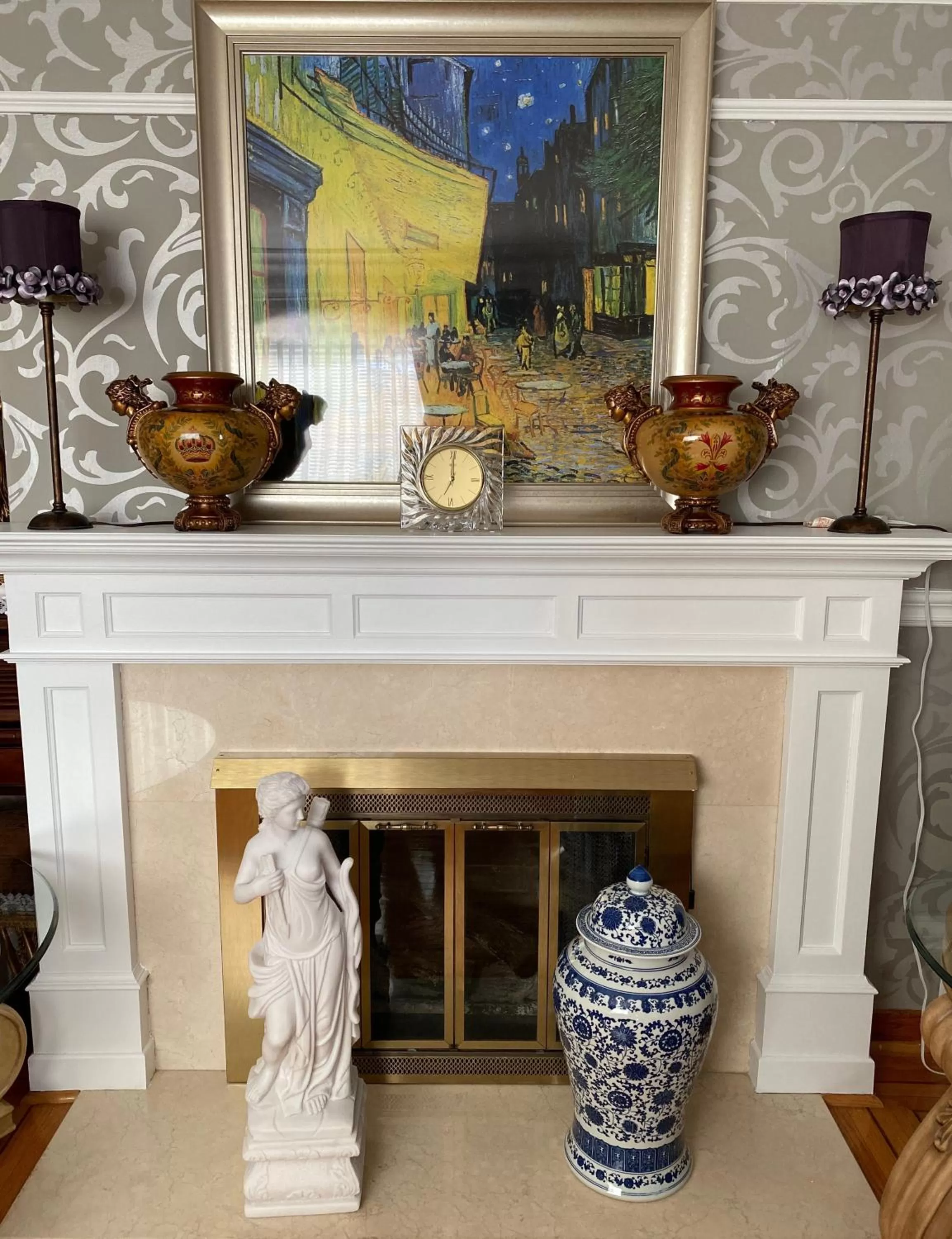 Decorative detail in Serenity