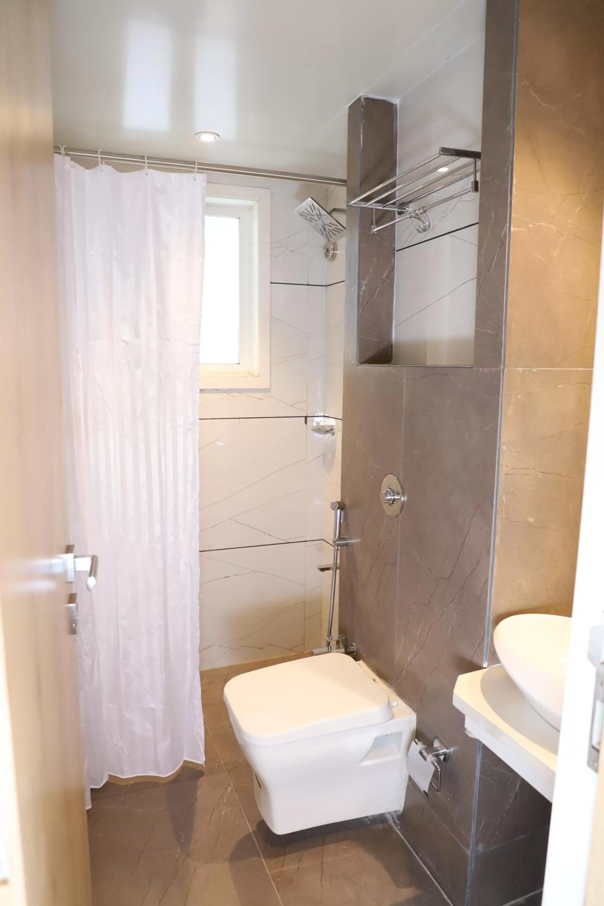 Bathroom in Shikin Hotels (Close to Palm Beach Road)