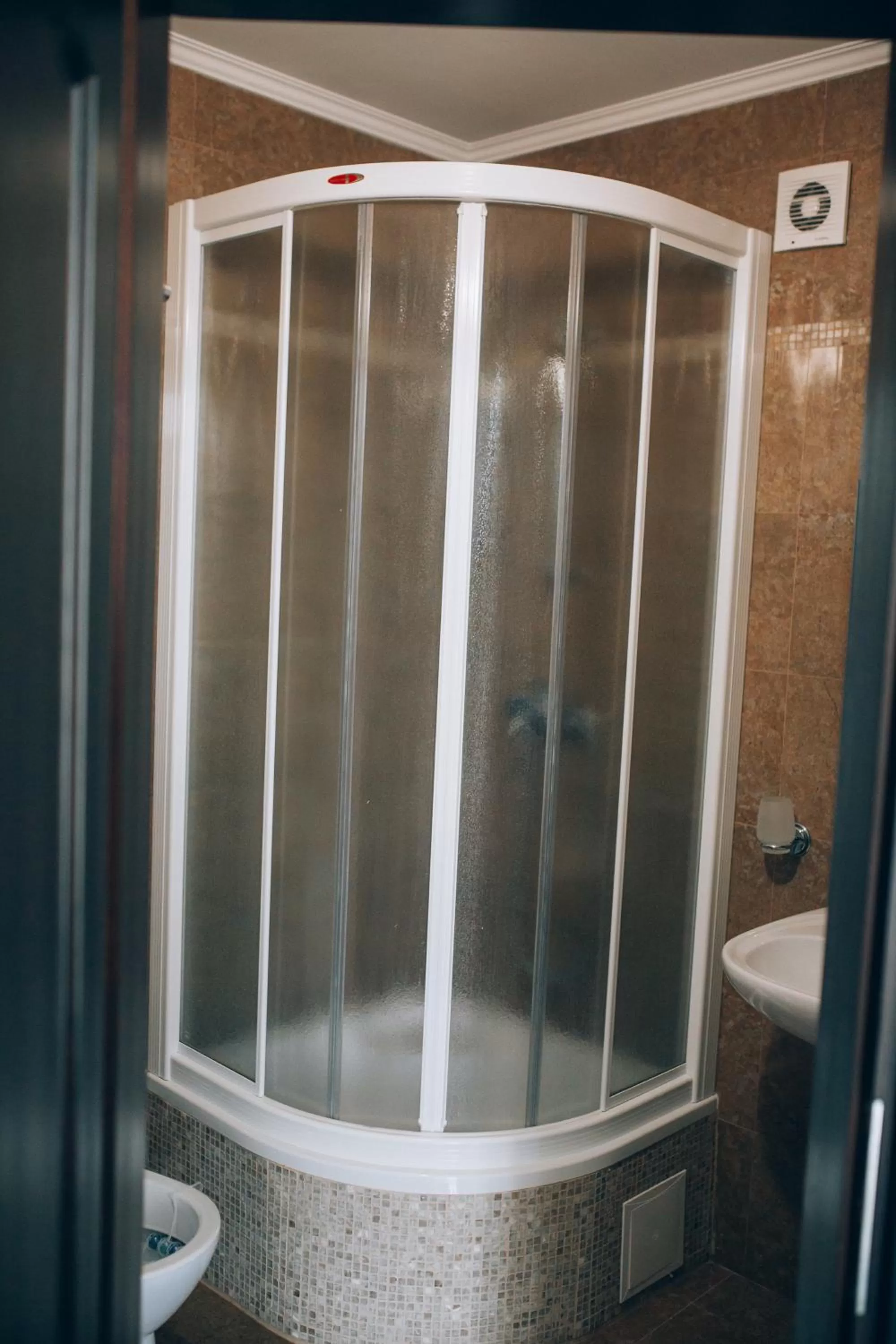 Property building in Fermerska Hata