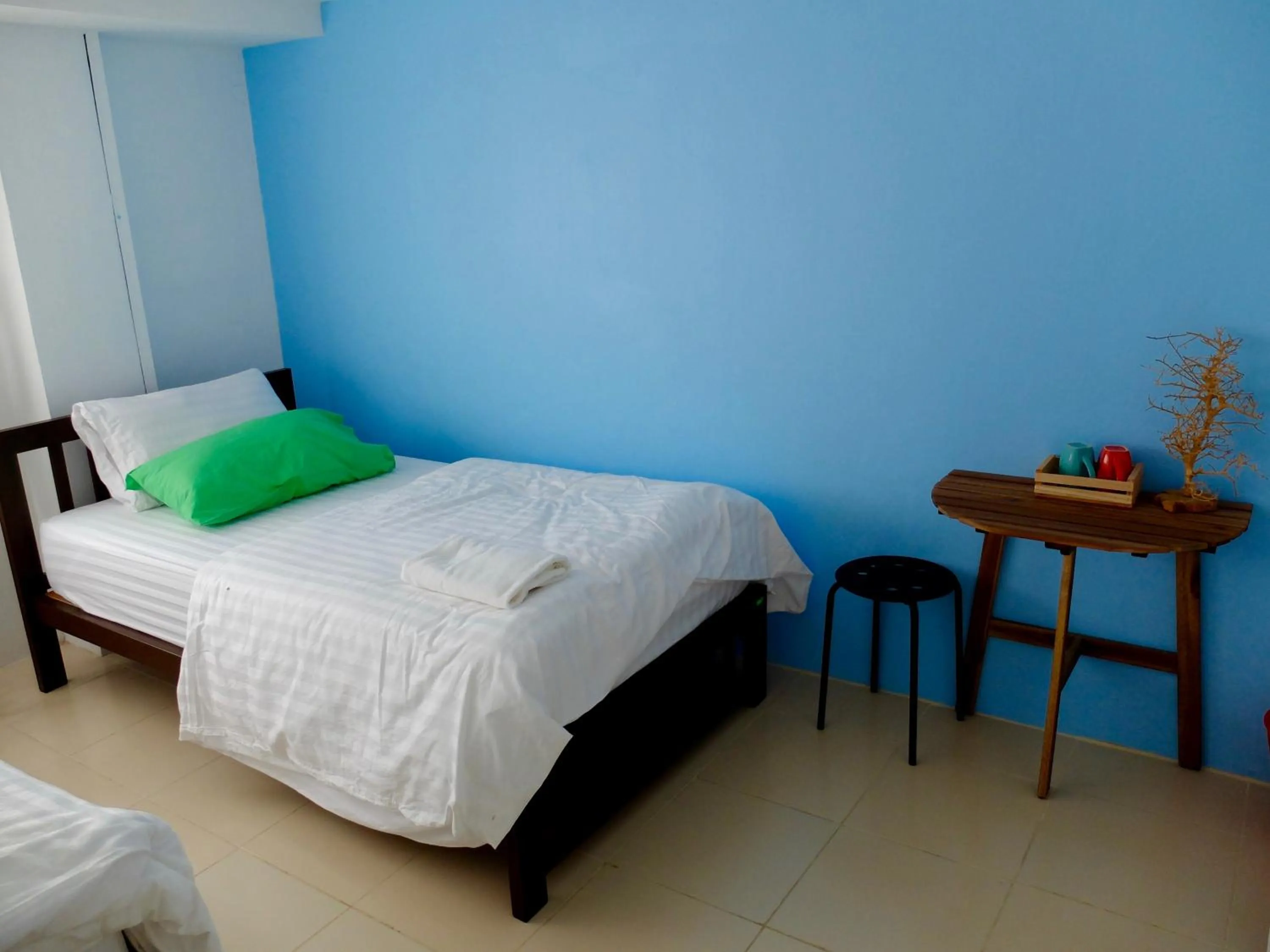 bunk bed, Bed in We Inn