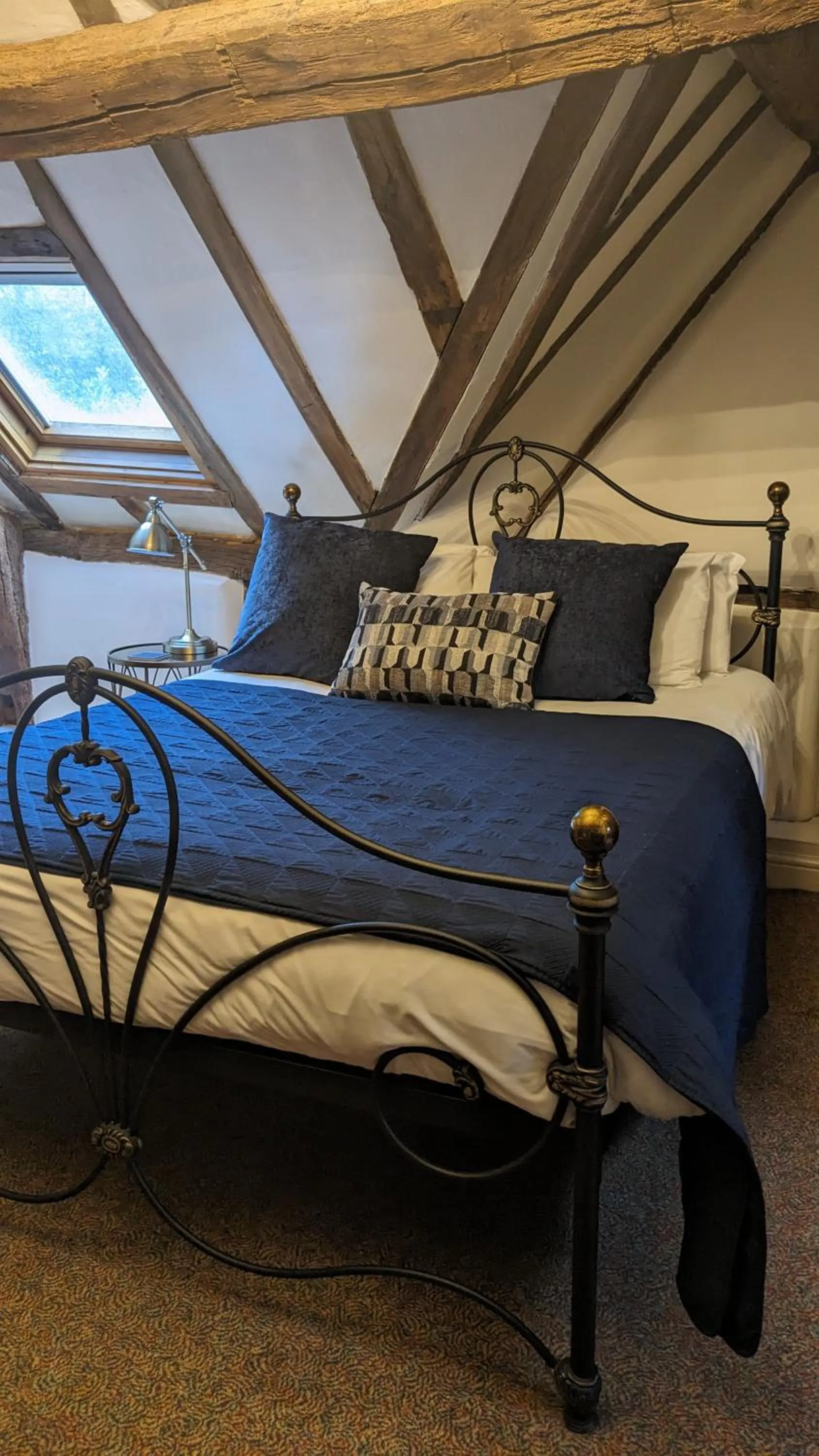 Bed in Old Rectory House, Redditch