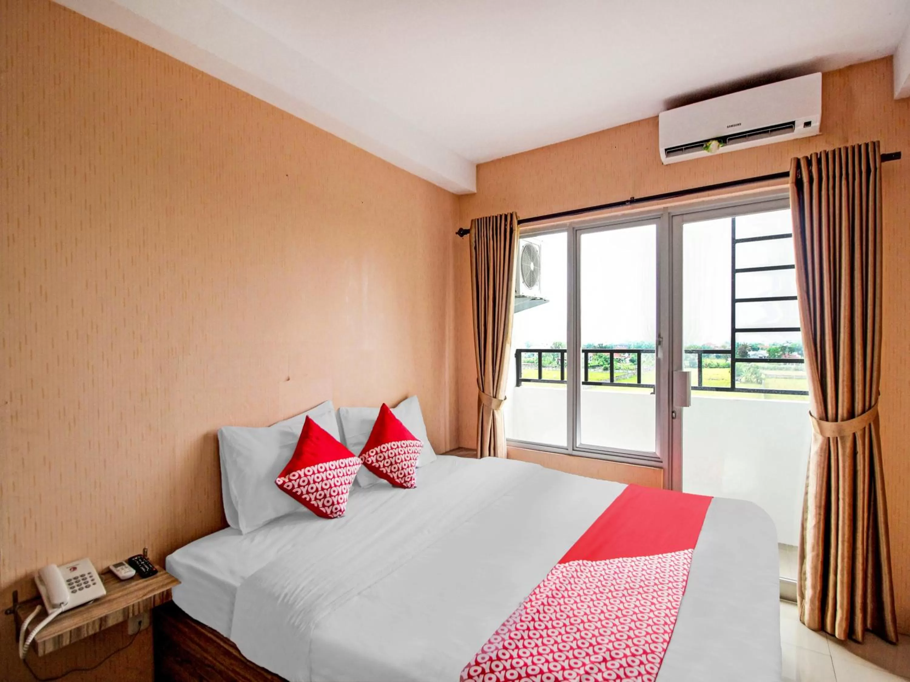 Bedroom, Bed in Hotel O Tridasa