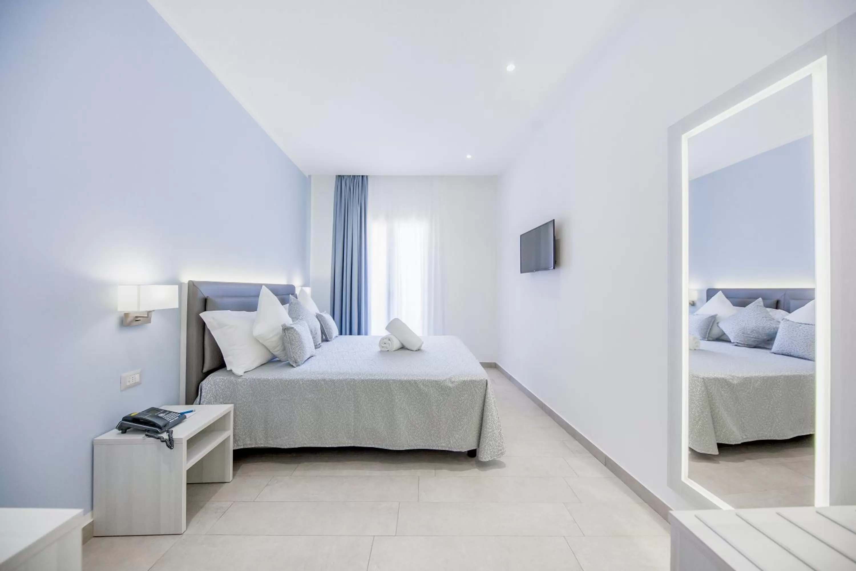 Bed in Ossuna Bay Hotel Boutique