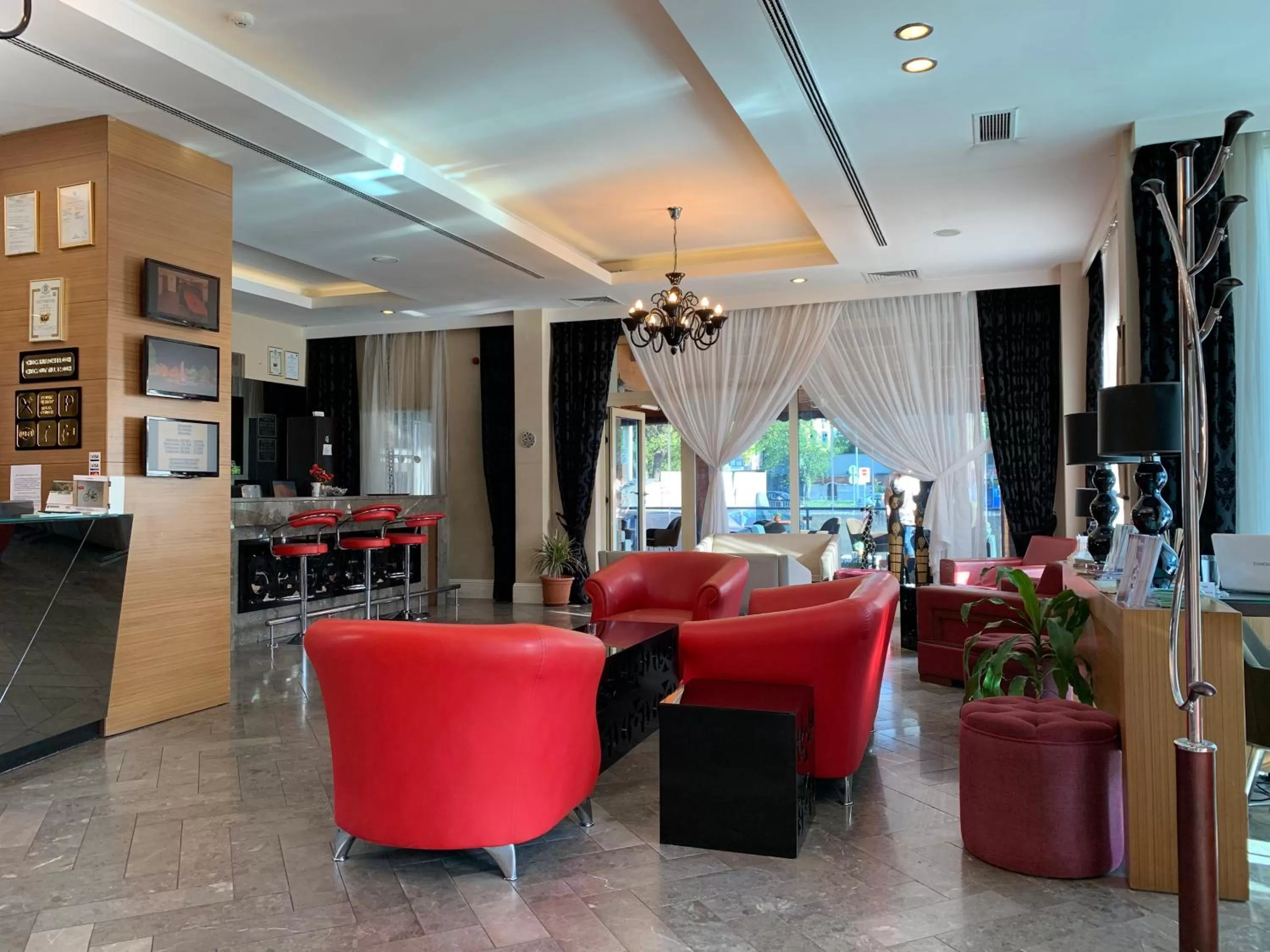 Lobby or reception in City Hotel Plovdiv