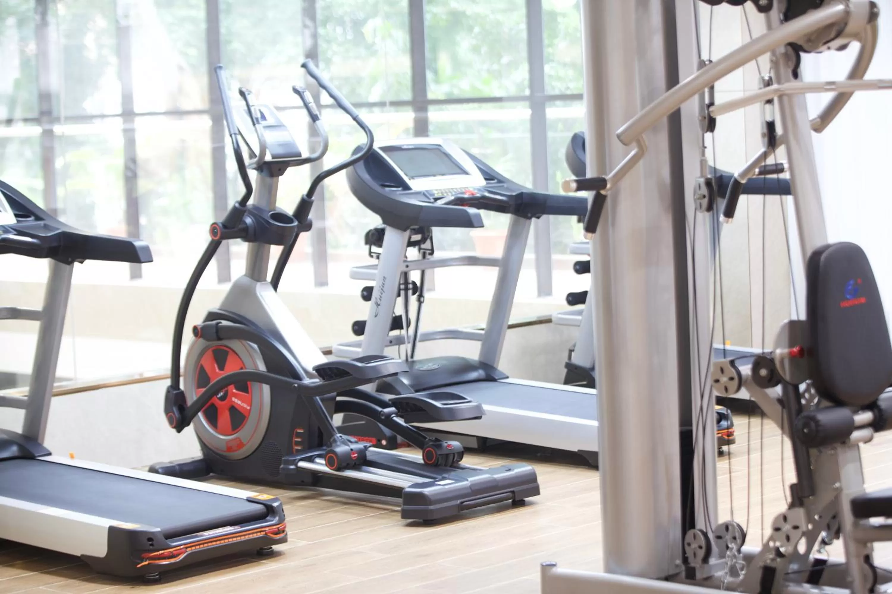 Fitness centre/facilities, Fitness Center/Facilities in Hôtel FAMILLE MONDIALE