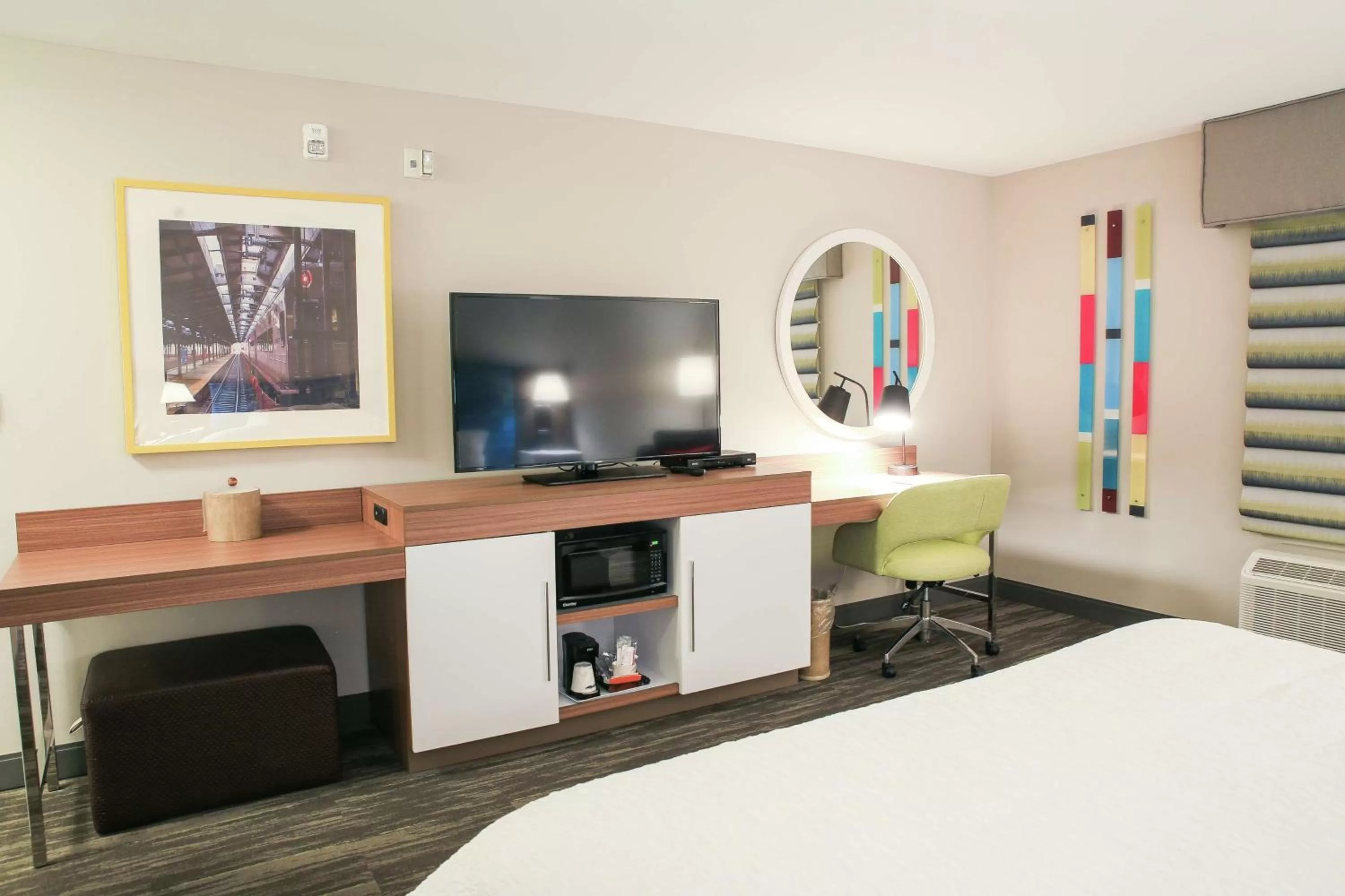 Bedroom, Bed in Hampton Inn & Suites Mount Laurel/Moorestown