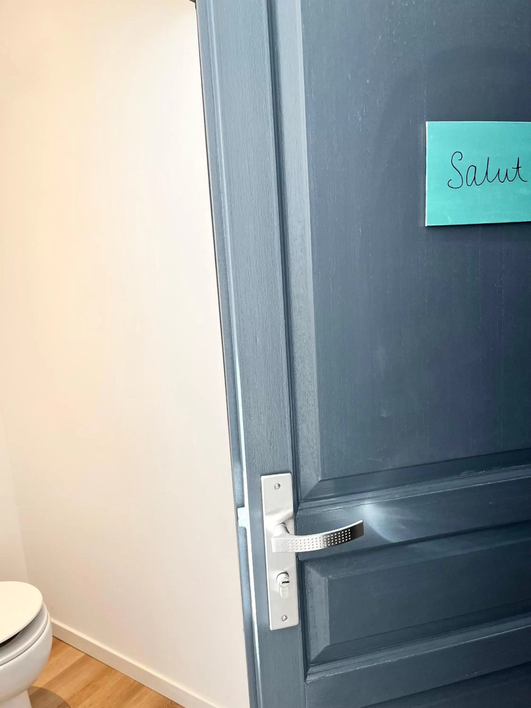 Toilet, Bathroom in SalutBB Chambre d'hote