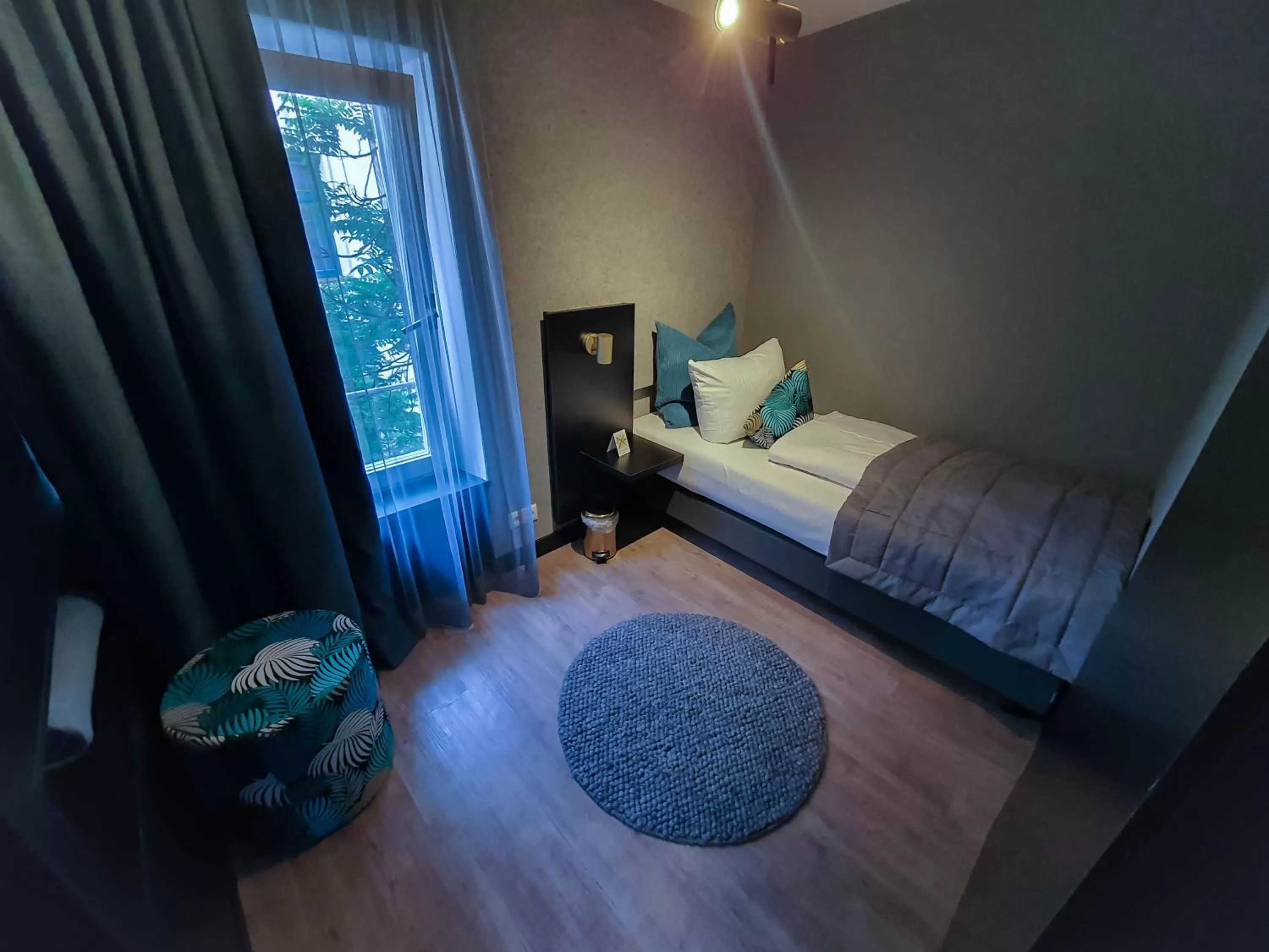 Bedroom, Bed in Hotel Falkenturm