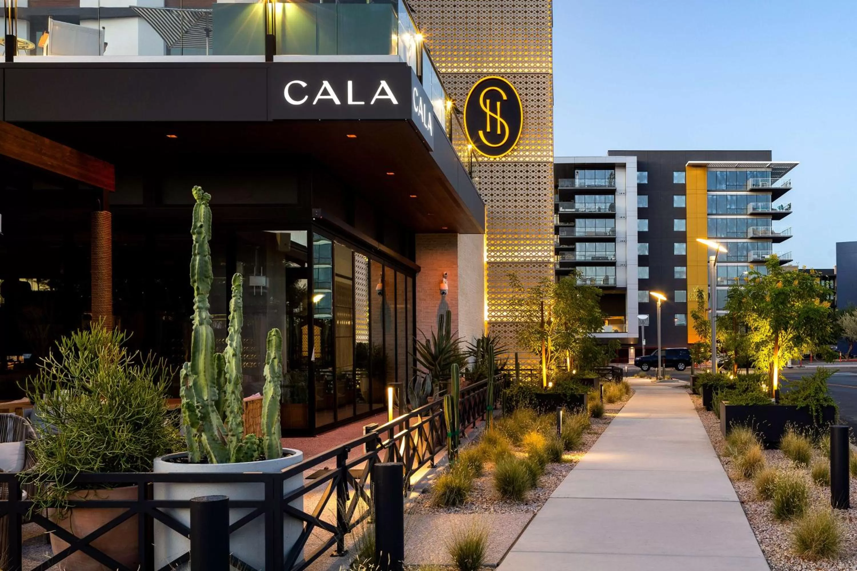 Restaurant/places to eat in Senna House Hotel Scottsdale, Curio Collection By Hilton