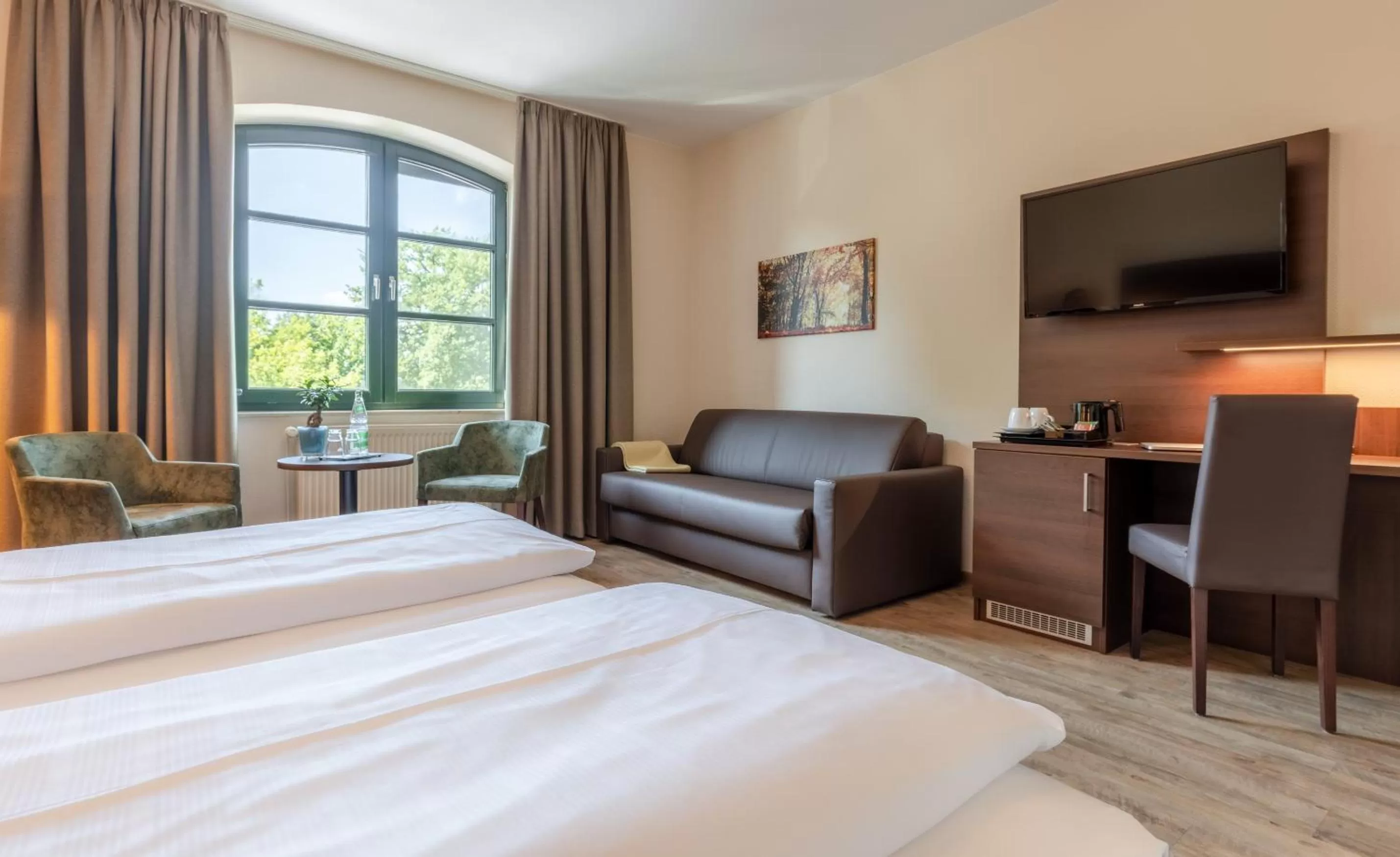 View (from property/room), Bed in Hotel Ohlenhoff