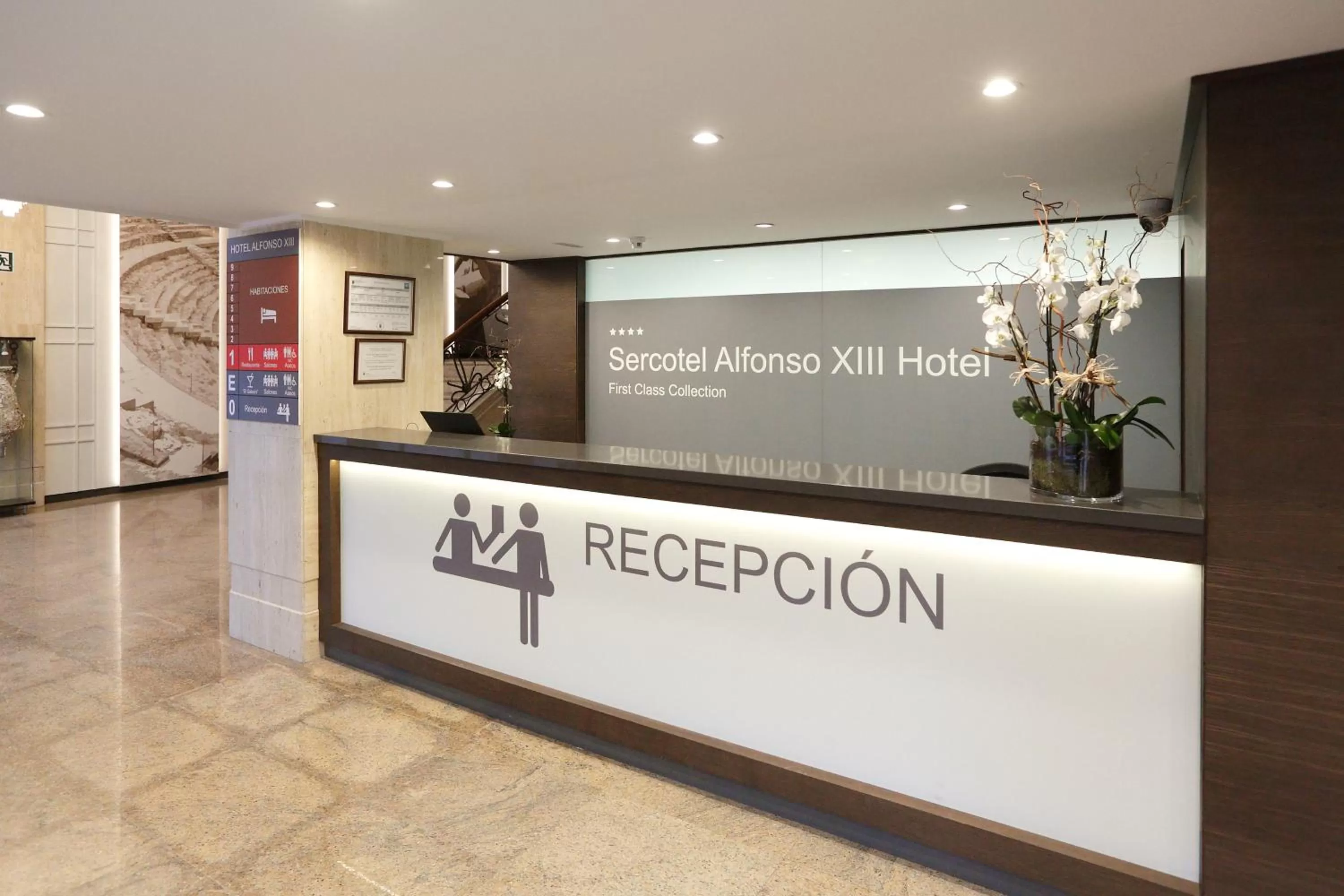 Lobby or reception in Sercotel Alfonso XIII
