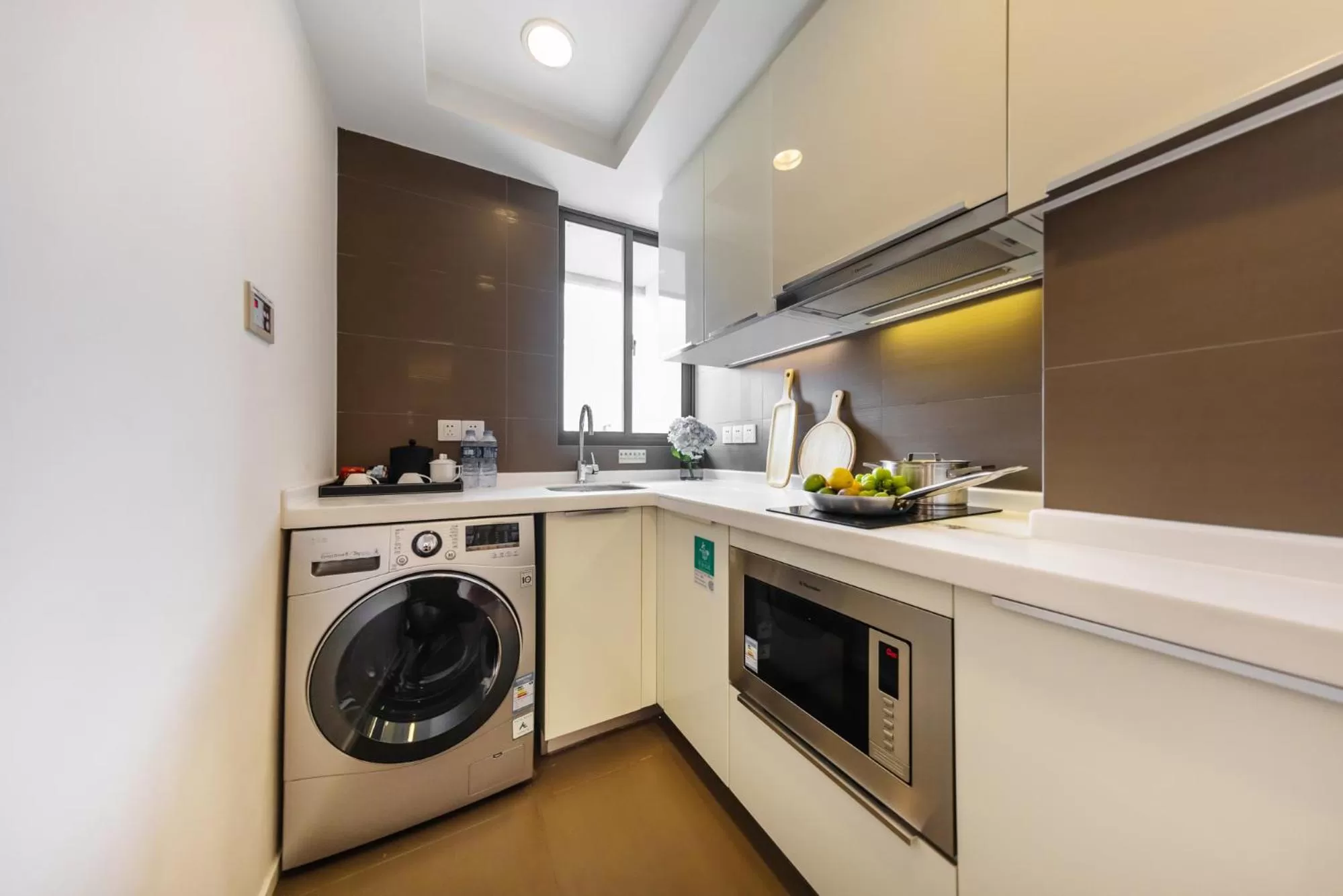 Kitchen or kitchenette in Starr Hotel Shanghai (Shanghai Railway Station)