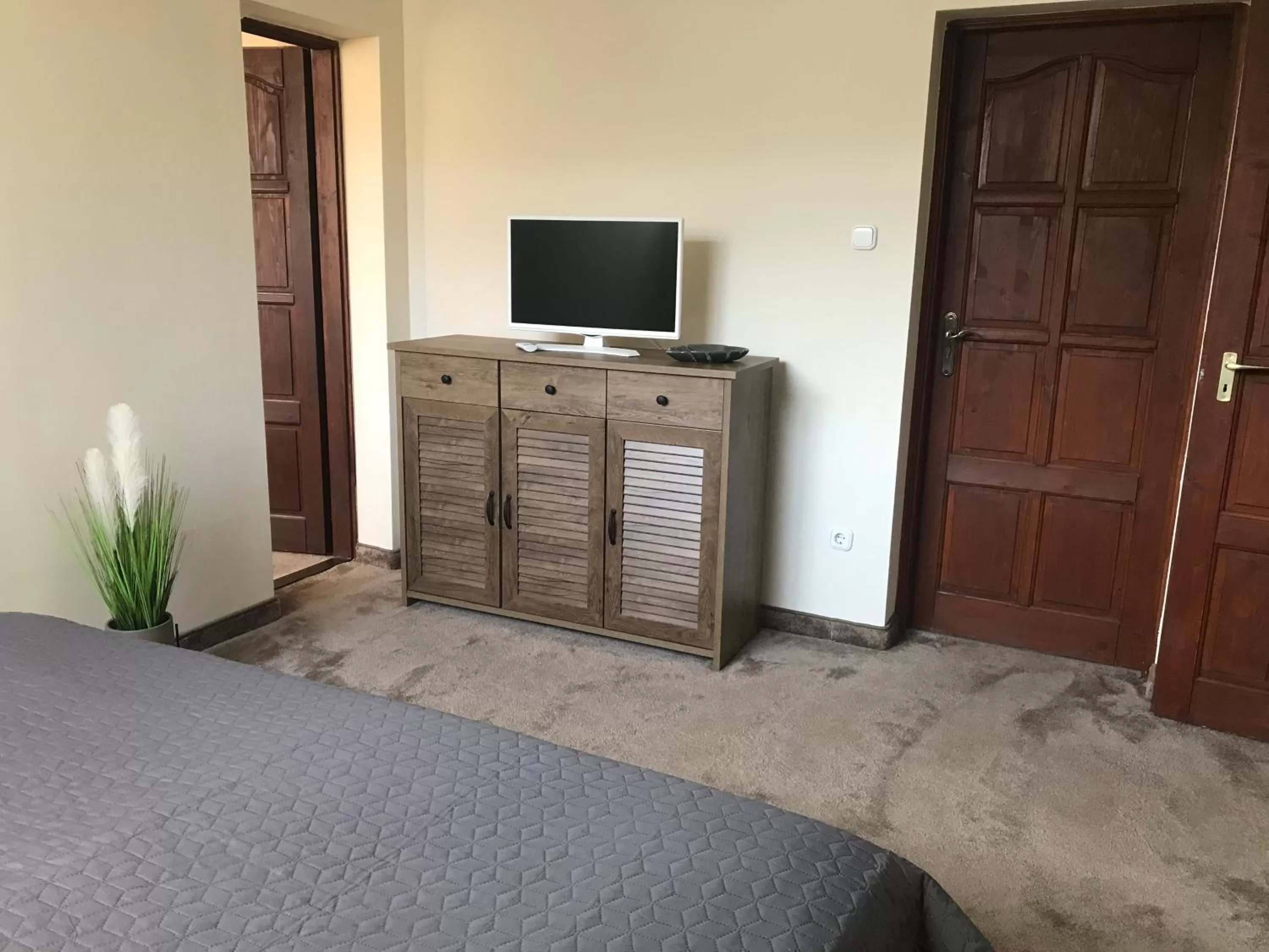 Sempre Étterem És Panzió