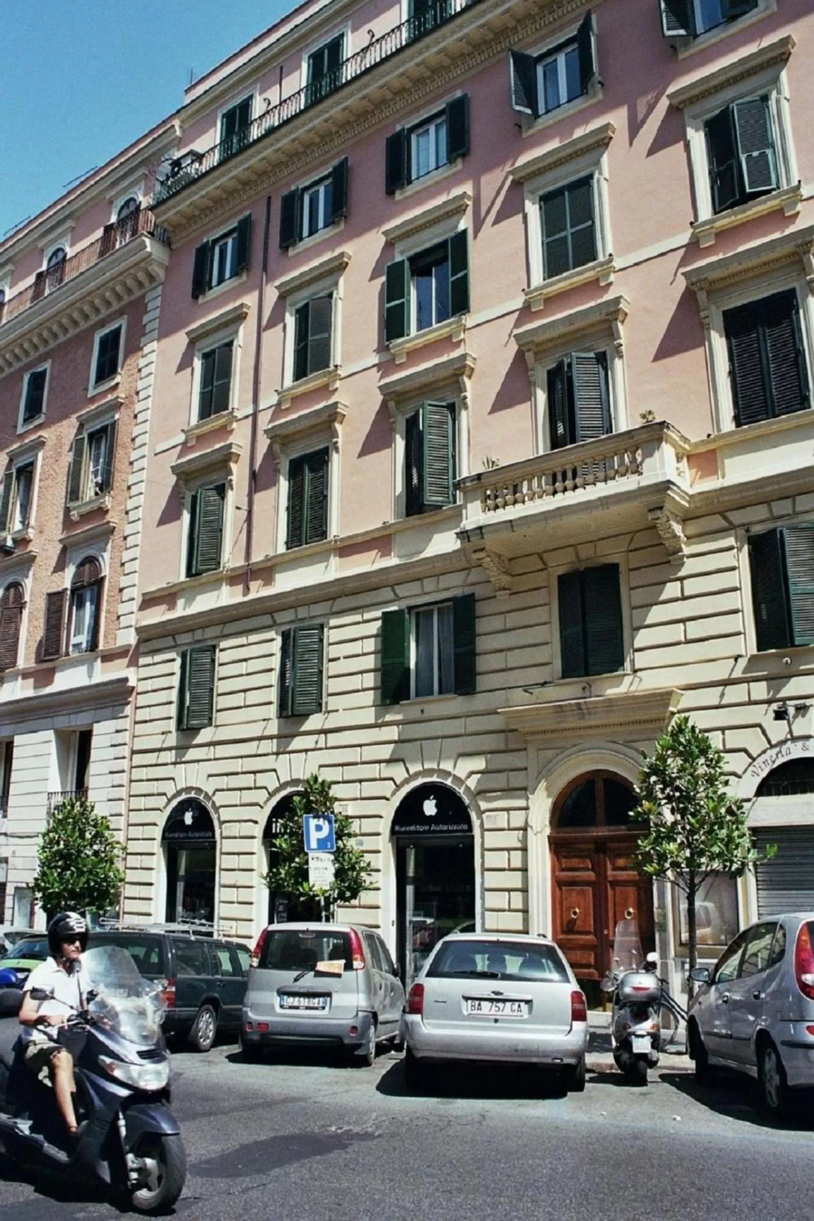 Property Building in Casa White