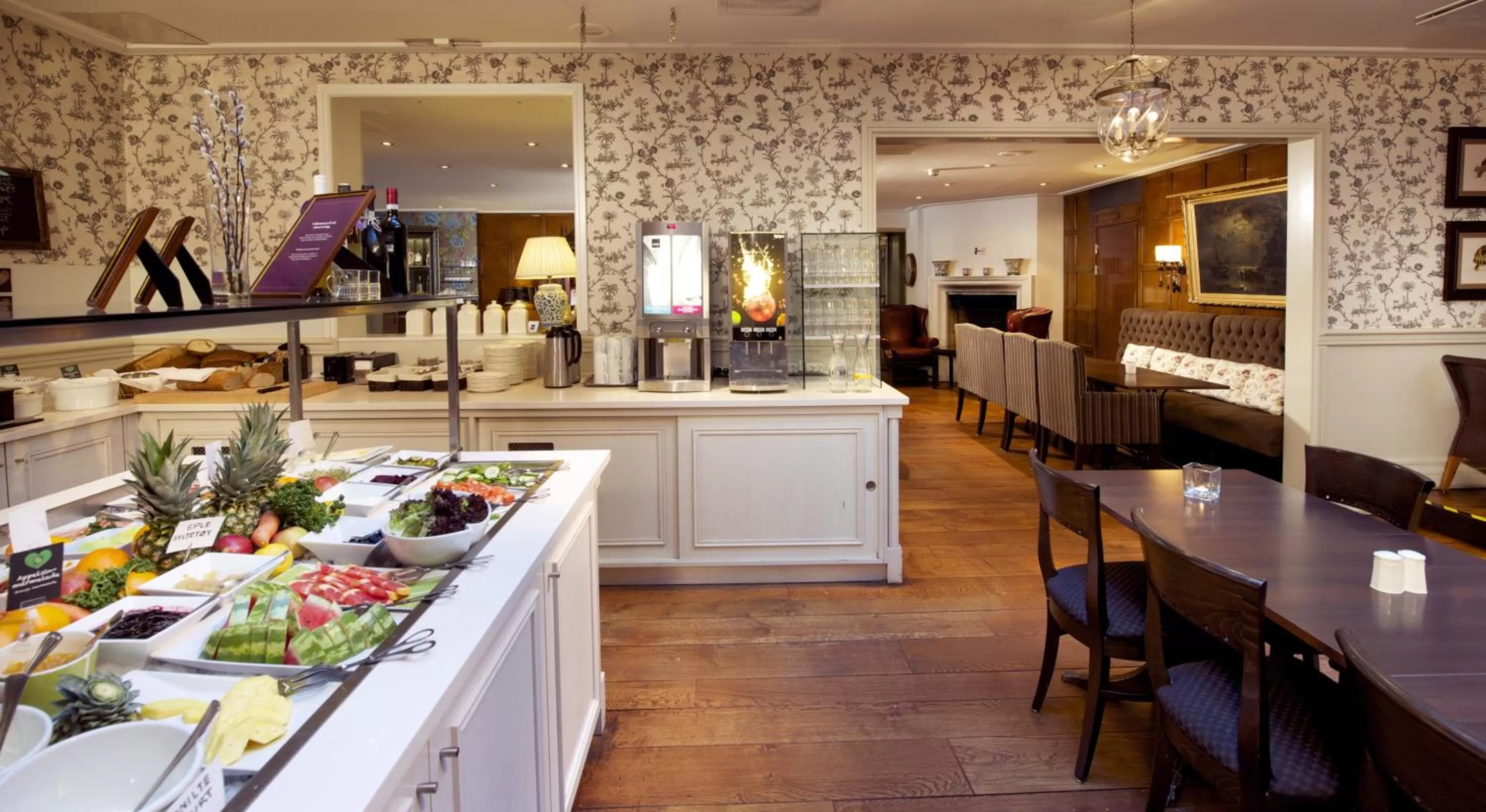 Restaurant/places to eat in Home Hotel Bastion