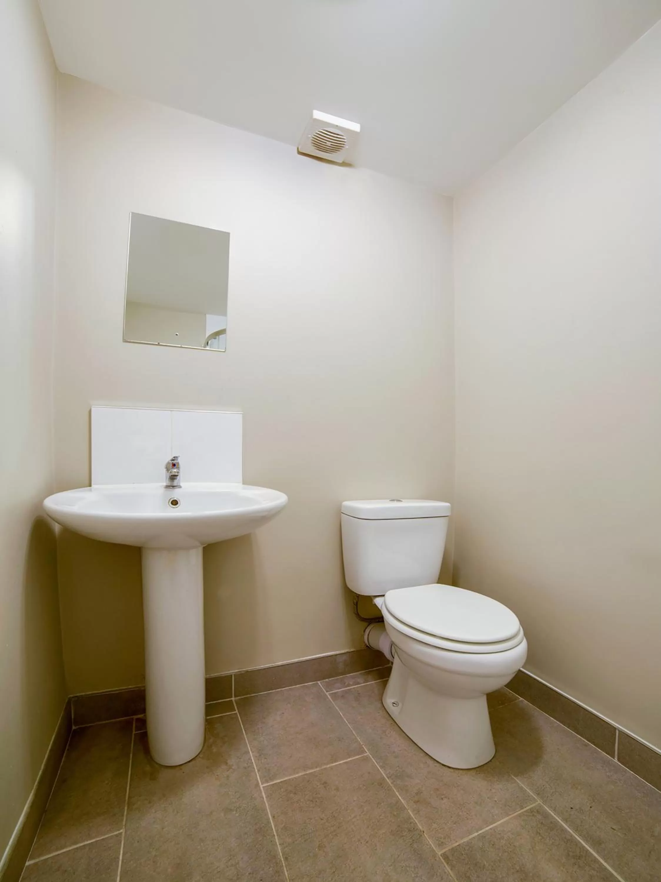 Bathroom in Tequila and Dunlin Rooms Southport Central