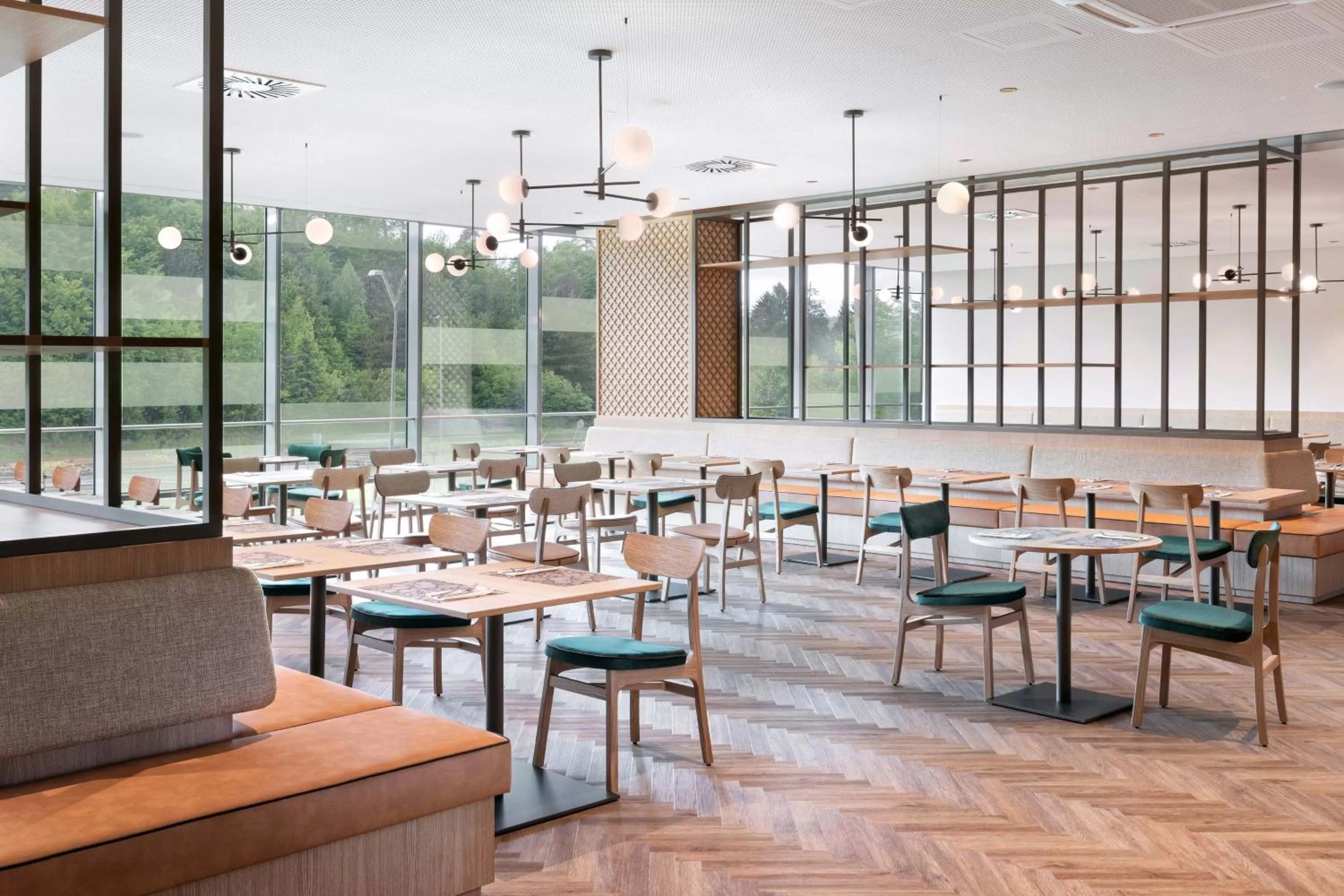 Restaurant/places to eat in Four Points by Sheraton Ljubljana Mons