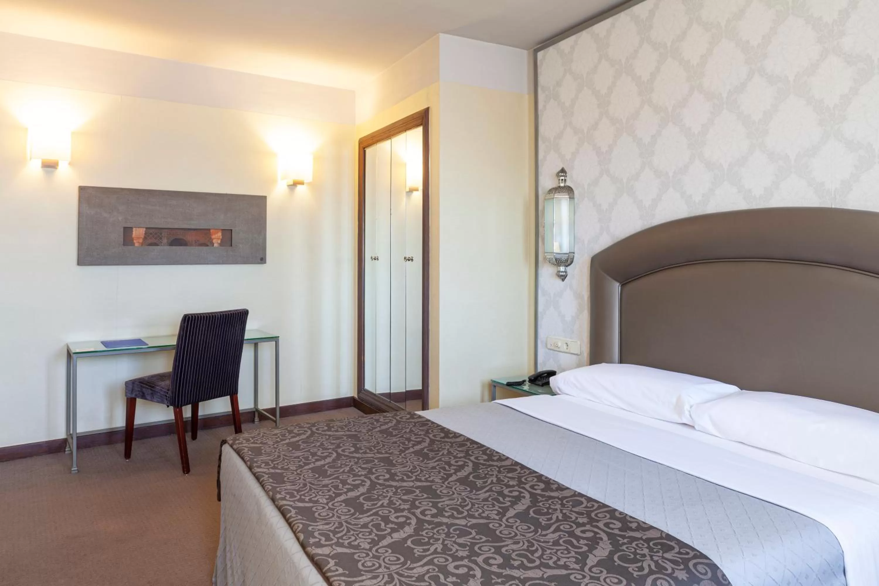 Photo of the whole room, Bed in Hotel Macià Alfaros