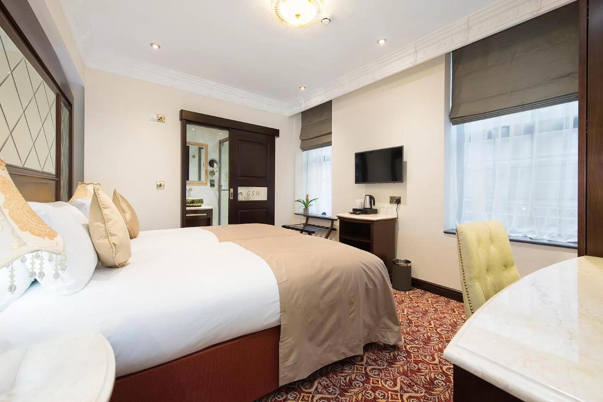 Bed in The George Street Hotel