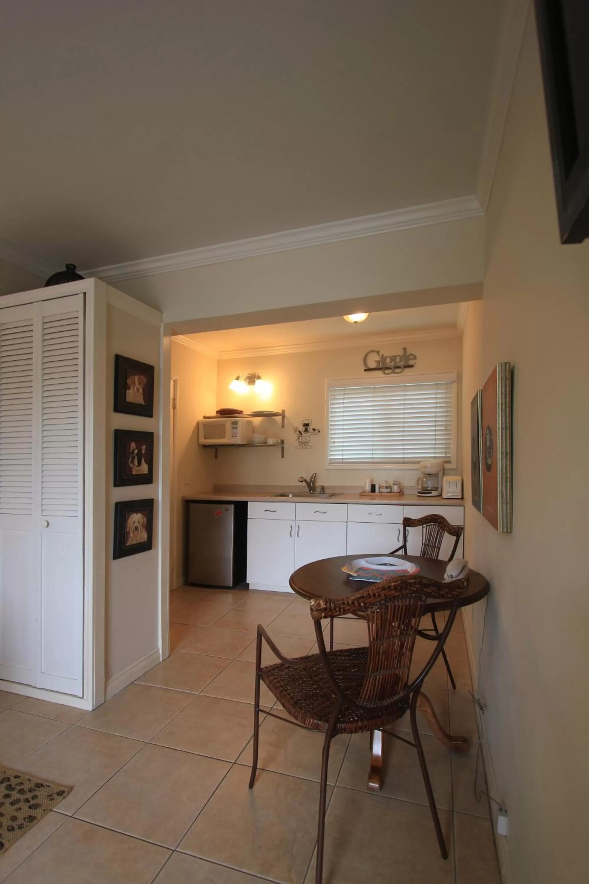 Deluxe Queen Room in The Tides Laguna Beach